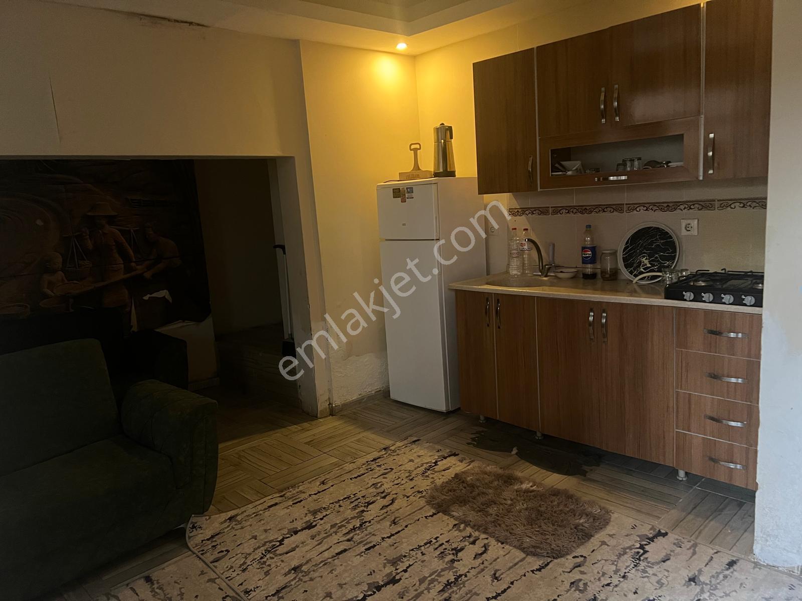 Adana Çukurovada Kenan Evren Bulvarına Yakın Mesafede 1+1 Eşyalı Bodrum Kat Kiralık Daire - Görsel 10