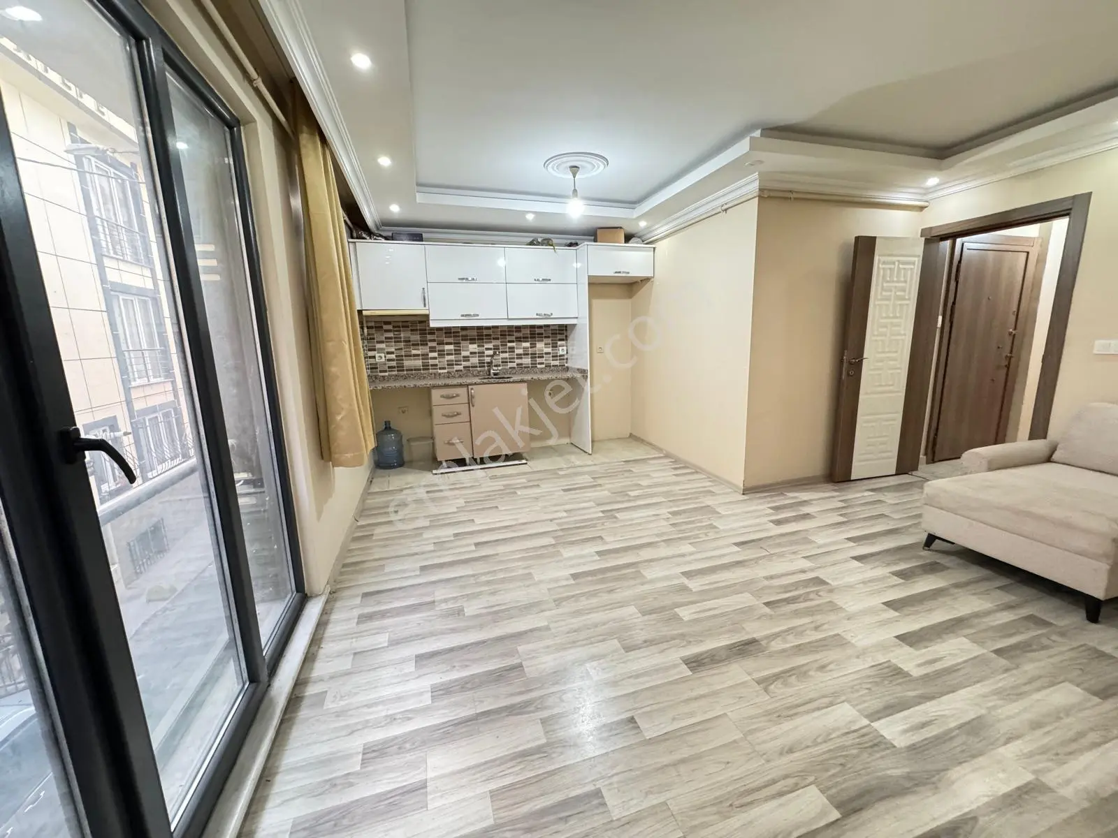 Yeni Bina Kat Mülkiyetli Kot2 Lüks 30bin Kiracılı 2+1 Amerikan Mtfk - Görsel 10