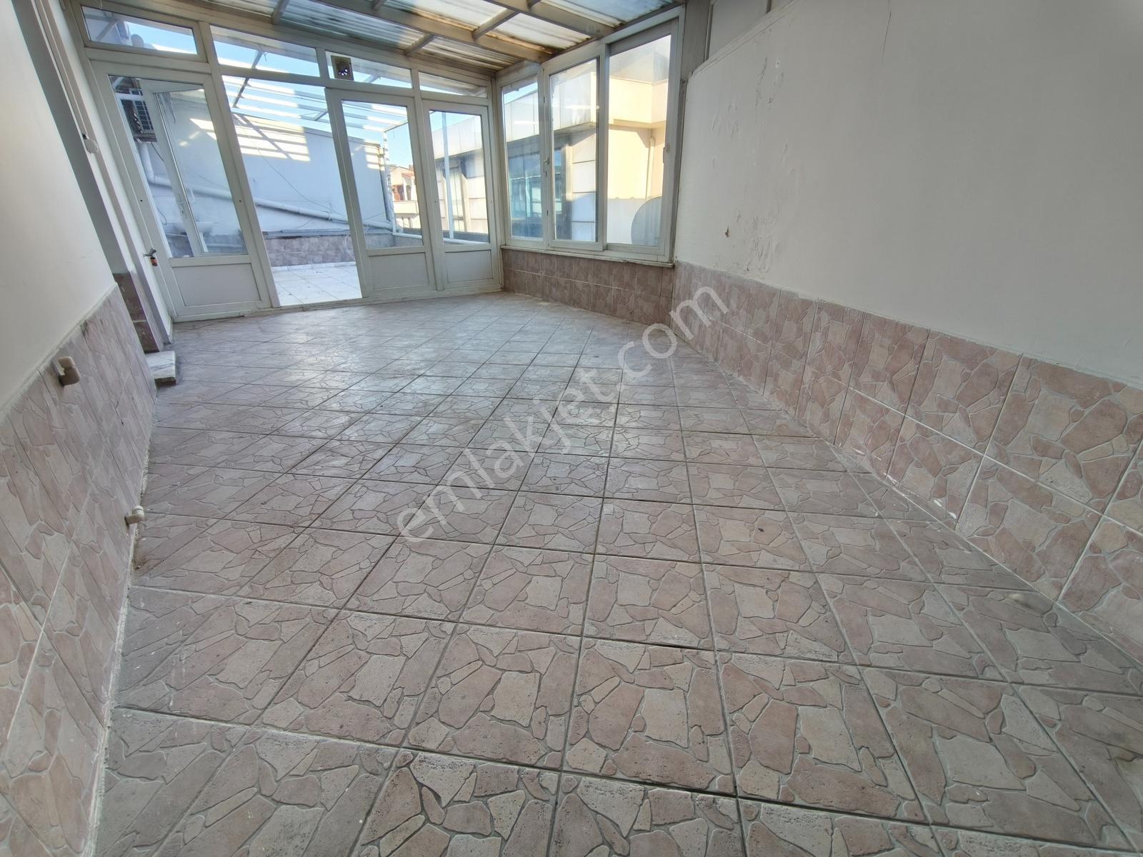 Ataşehir'de Göztepe Metro'ya Yakın, 160 M2, 3+1 Şömineli Dubleks - Görsel 30