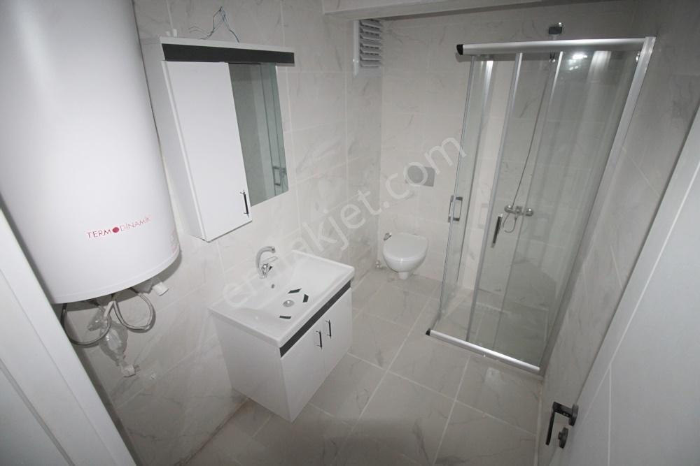 Muhittin Mahalesi Havuzlu Site İçinde Satılık Sıfır 1+1 Daire - Görsel 4
