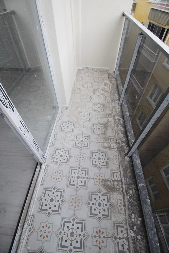 Muhittin Mahalesi Havuzlu Site İçinde Satılık Sıfır 1+1 Daire - Görsel 3