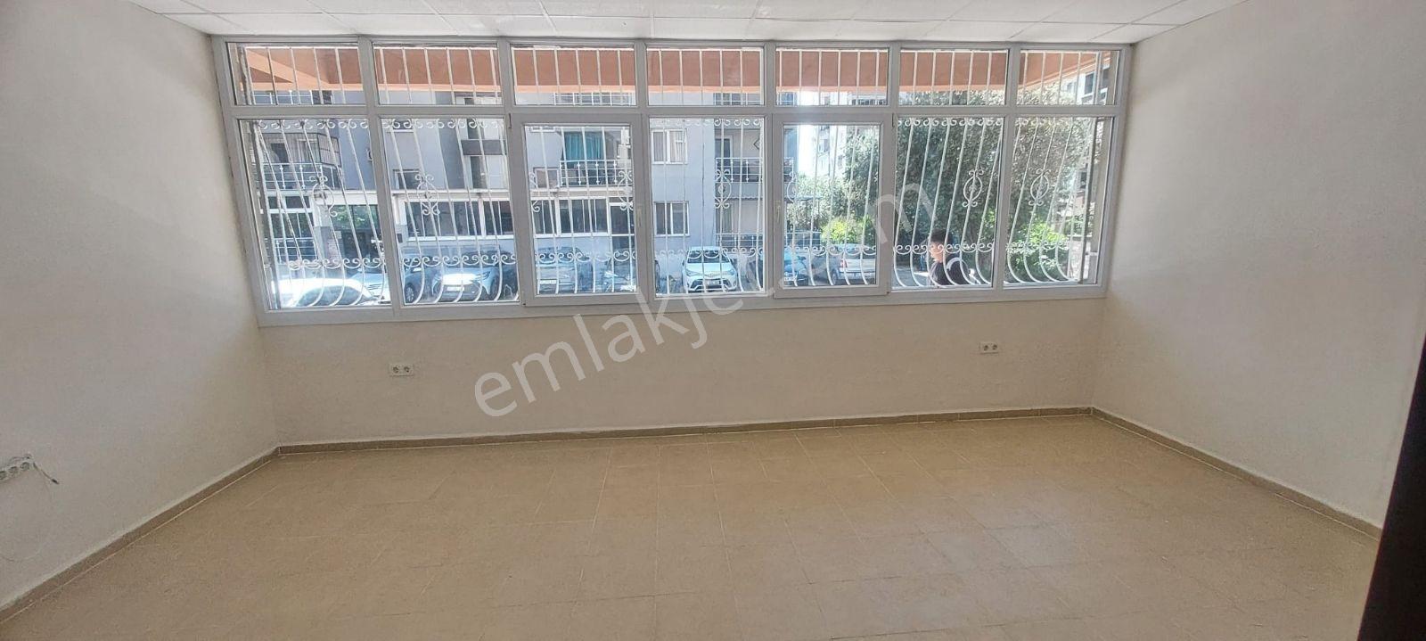 Buca Yenigün Mahallesinde Site İçinde Kiralık Dükkan - Görsel 11