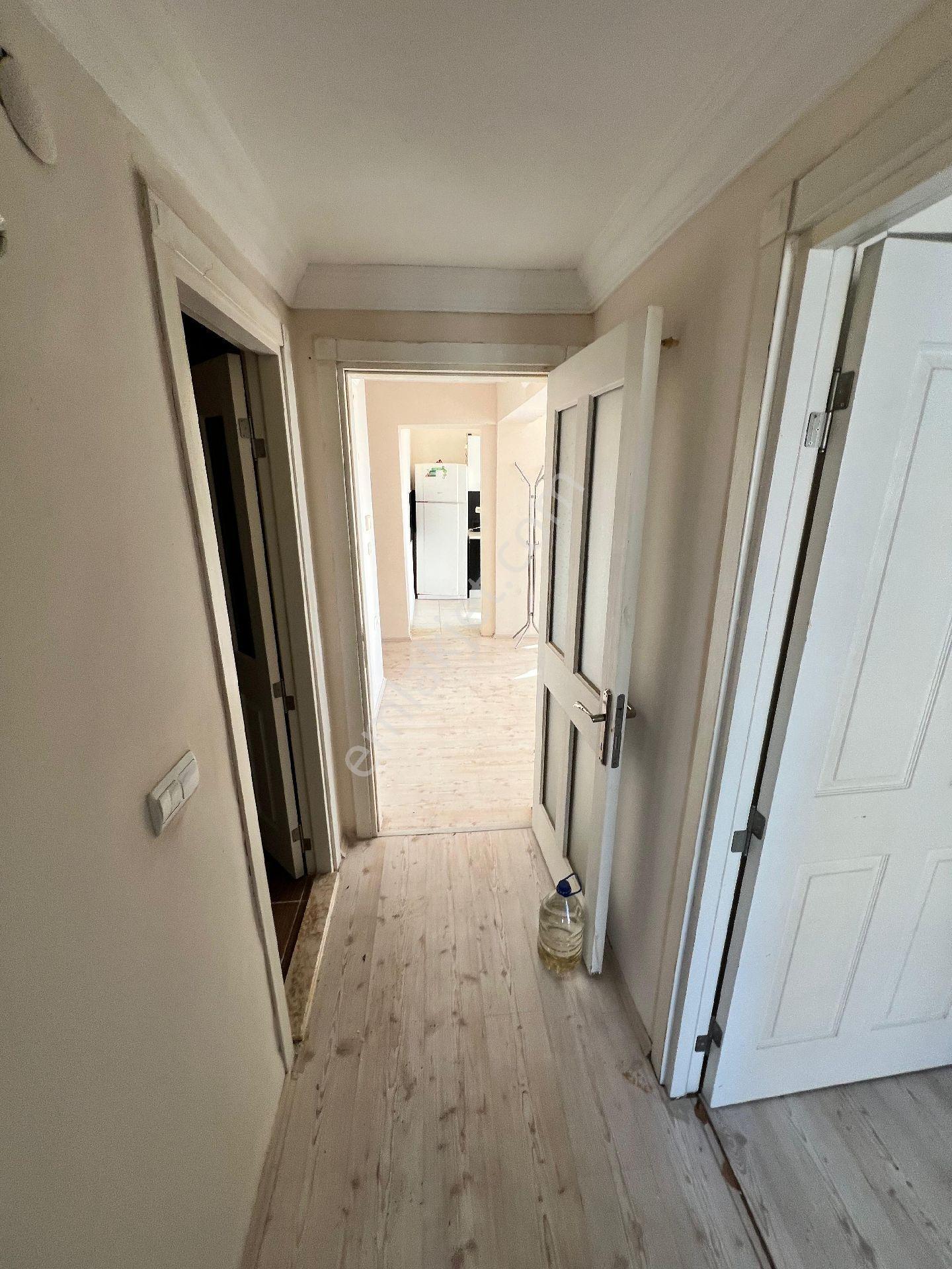 Eşsiz Deniz Manzaralı 2+1 Eşyalı Satılık Daire Uydukent Sitesinde - Görsel 11