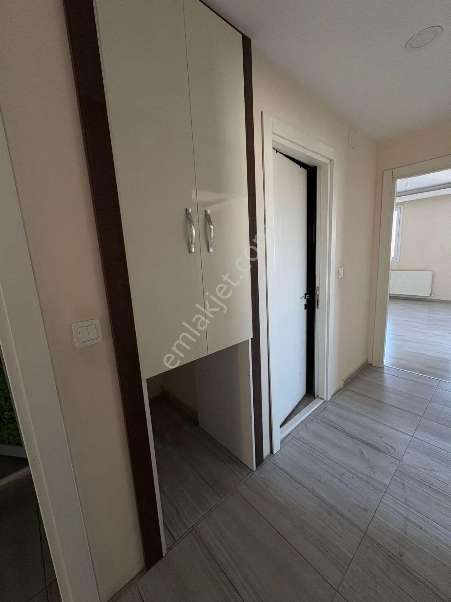 Adana Sarıçamda Sarıçam Belediyesi Yakınında Doğalgazlı Kombili 3+1 Kiralık Fırsat Daire - Görsel 2
