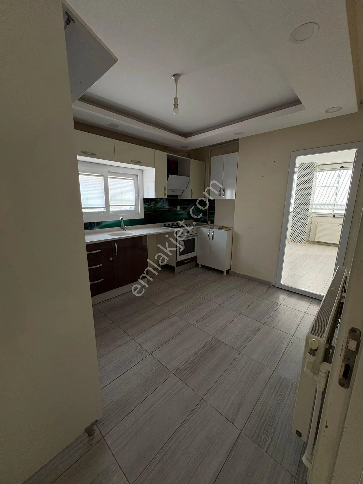 Adana Sarıçamda Sarıçam Belediyesi Yakınında Doğalgazlı Kombili 3+1 Kiralık Fırsat Daire