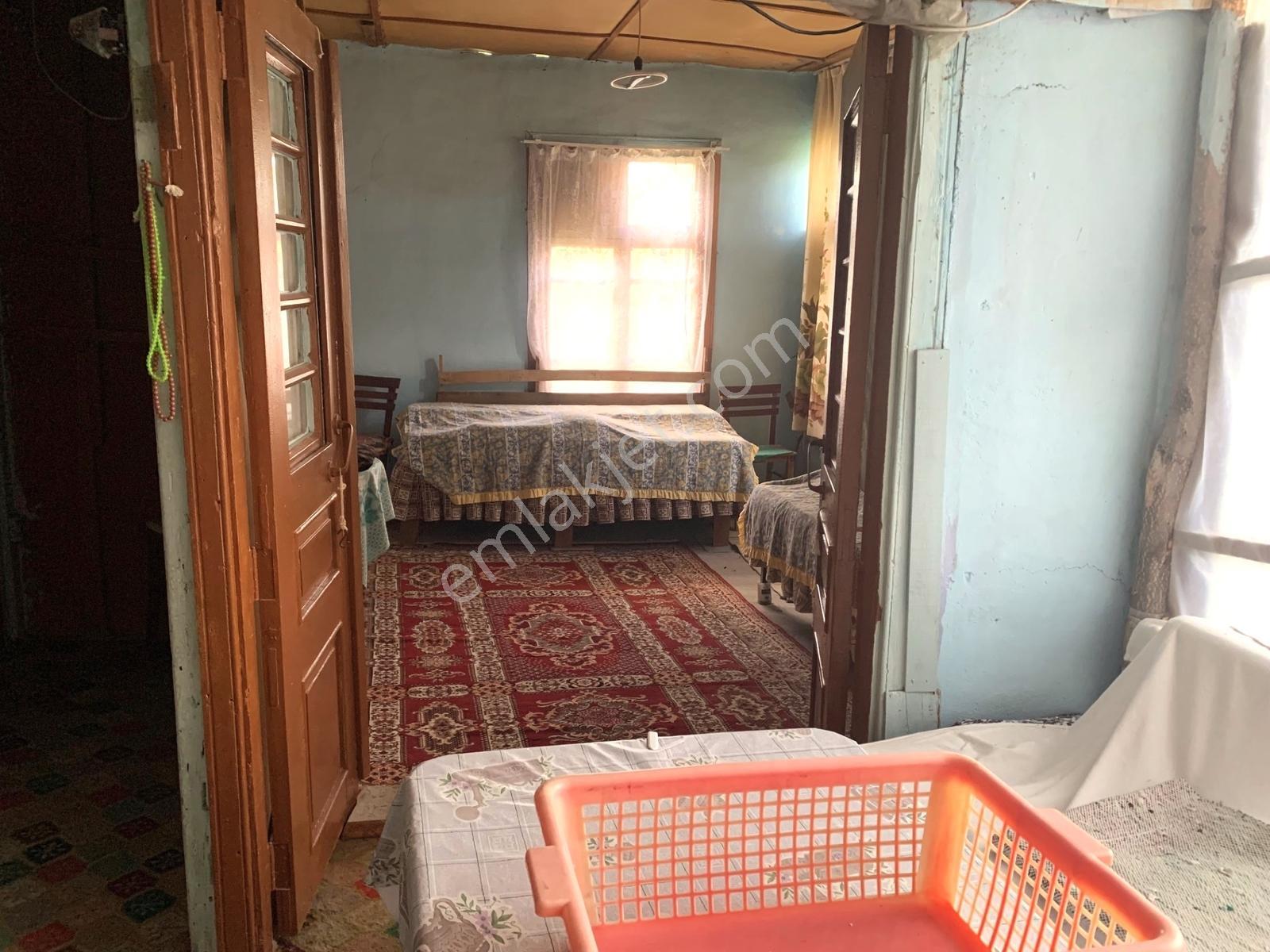 Dere Mh. 2 Katlı Ahşap Ev Ve 665m2 İmarlı Arsası - Görsel 23