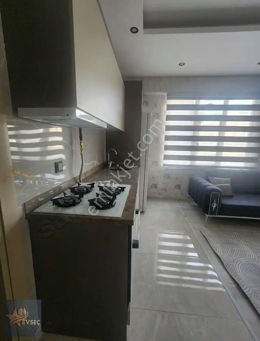 Rastgeldi Gayrimenkul'den Güllübağ Mah.1+1 Sıfır Eşyalı Kiralık Lüks Daire - Görsel 5