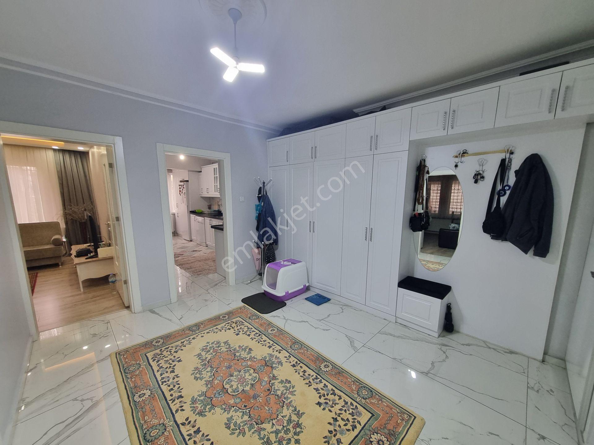 Metroya Yürüme Mesafesinde -lüks Yapılı -site İçi -satılık Daire - Görsel 9