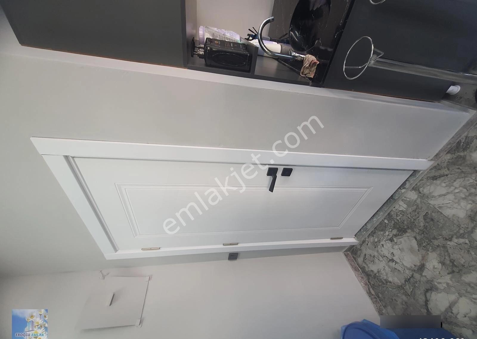 Karşıyaka Yalı Da Yapılı Bakımlı Köşe Konumlu Kiralık Dükkan - Görsel 18