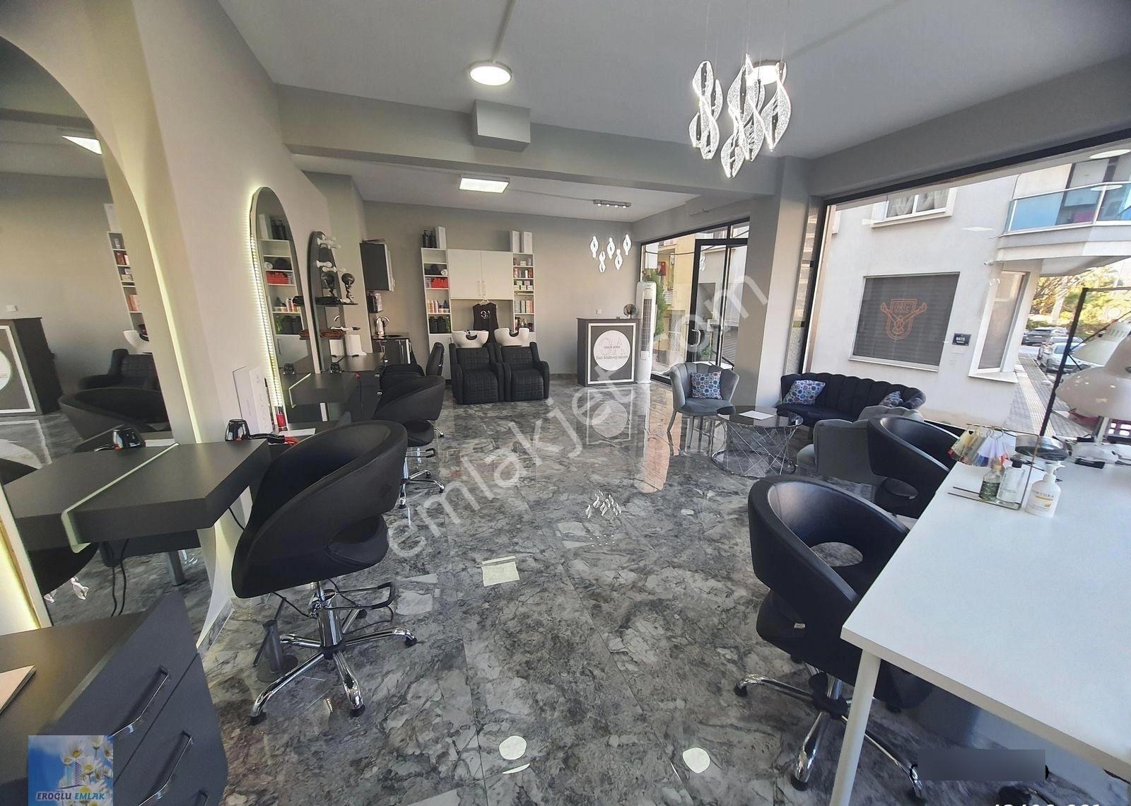 Karşıyaka Yalı Da Yapılı Bakımlı Köşe Konumlu Kiralık Dükkan - Görsel 19