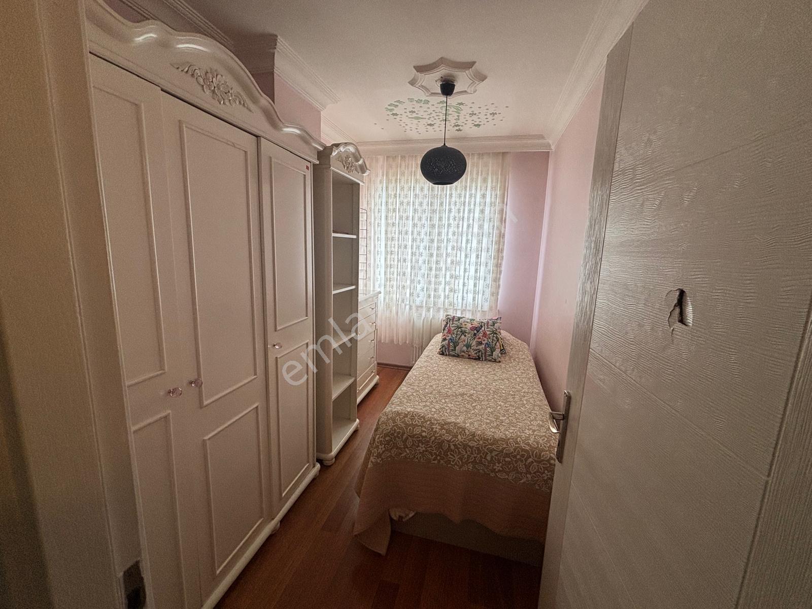 Libadiye Caddesi Üzerinde Metroya Yakın Çatı Dubleks Daire - Görsel 24