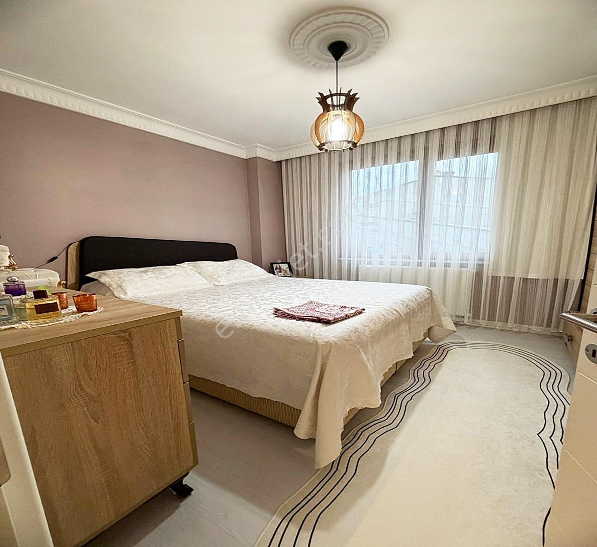 Tek Tapu 2 Daire !! 245 M² Ayrı Girişli Balkonlu & Teraslı 4+2 - Görsel 9
