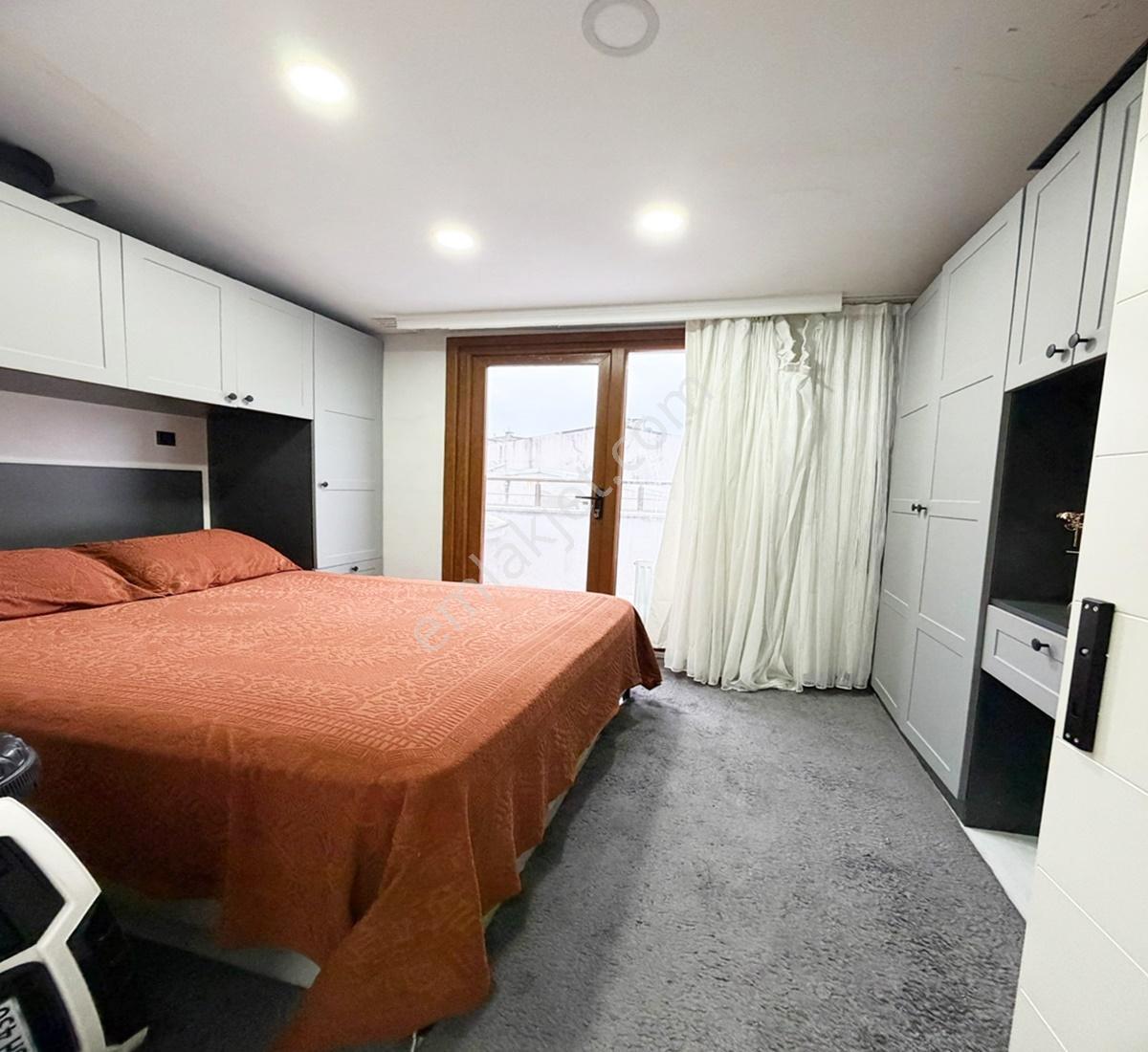 Tek Tapu 2 Daire !! 245 M² Ayrı Girişli Balkonlu & Teraslı 4+2 - Görsel 16