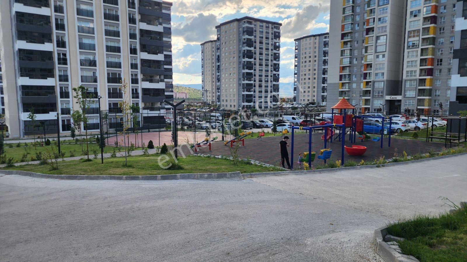 Törekent Mah. Kilerli Kapalı Mutfaklı 100m2 2+1 Satılık Daire - Görsel 9