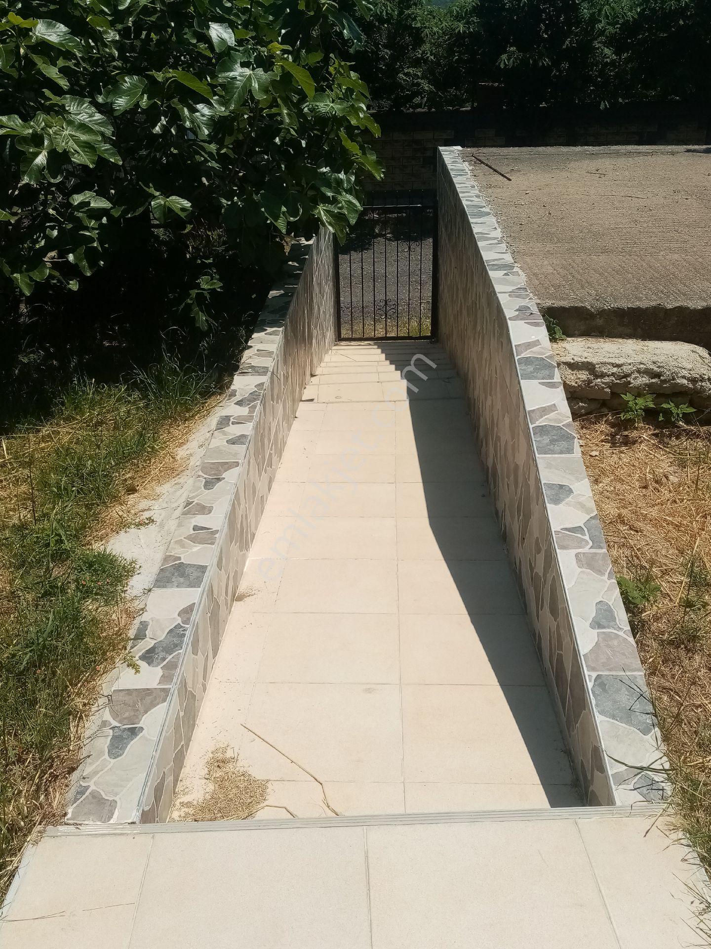 Beykoz Rivada Denize Ve Yola Yakın Arsa Fiyatına Villa - Görsel 8