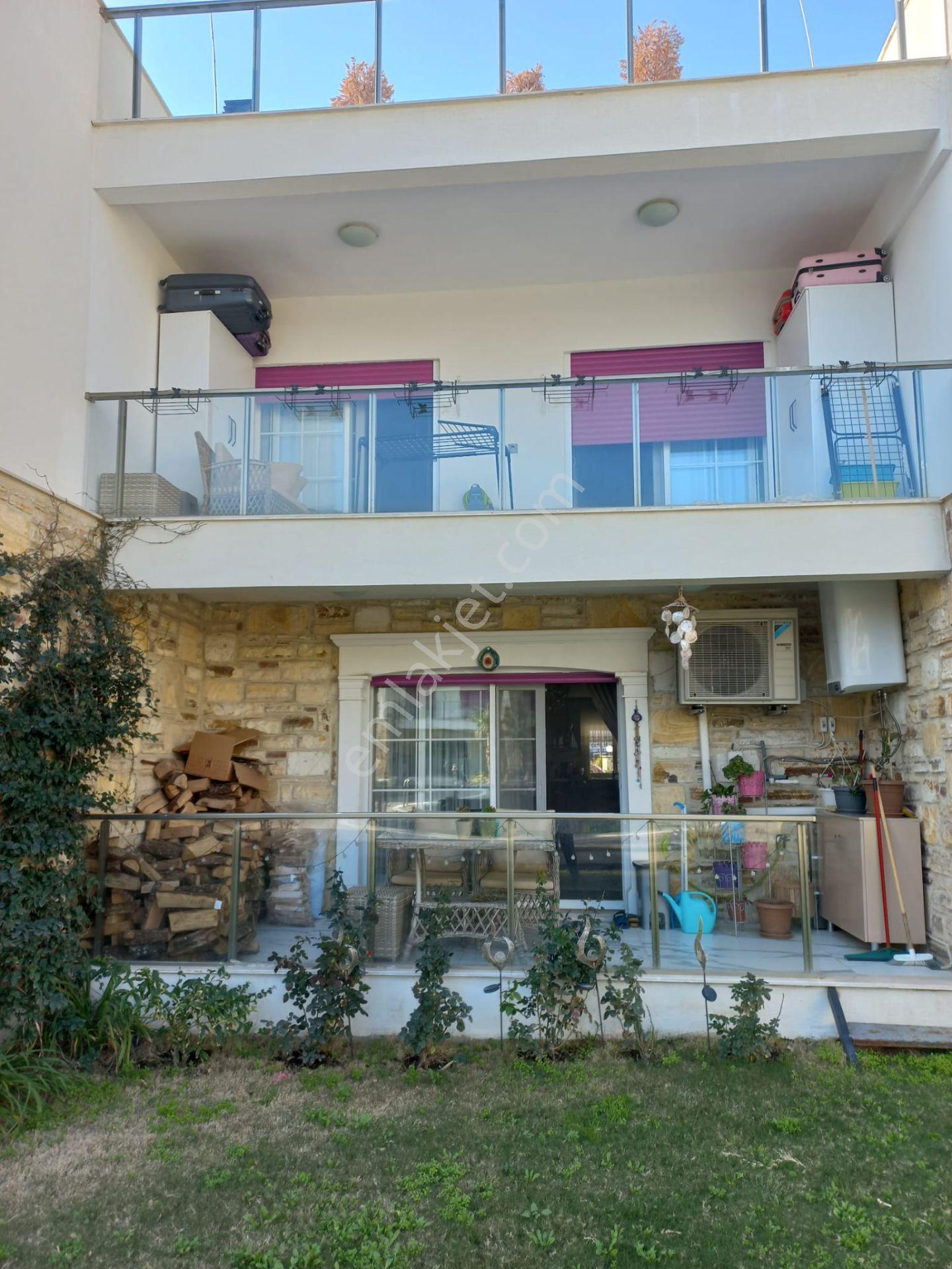 Foça Hacıveli De Eşyalı Kiralık Lüks Havuzlu Dubleks Villa - Görsel 36