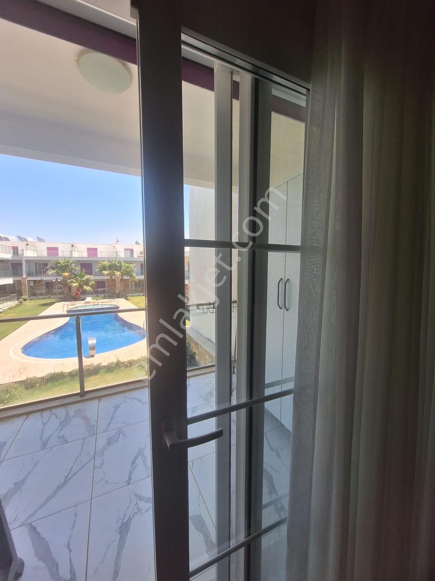 Foça Hacıveli De Eşyalı Kiralık Lüks Havuzlu Dubleks Villa - Görsel 25