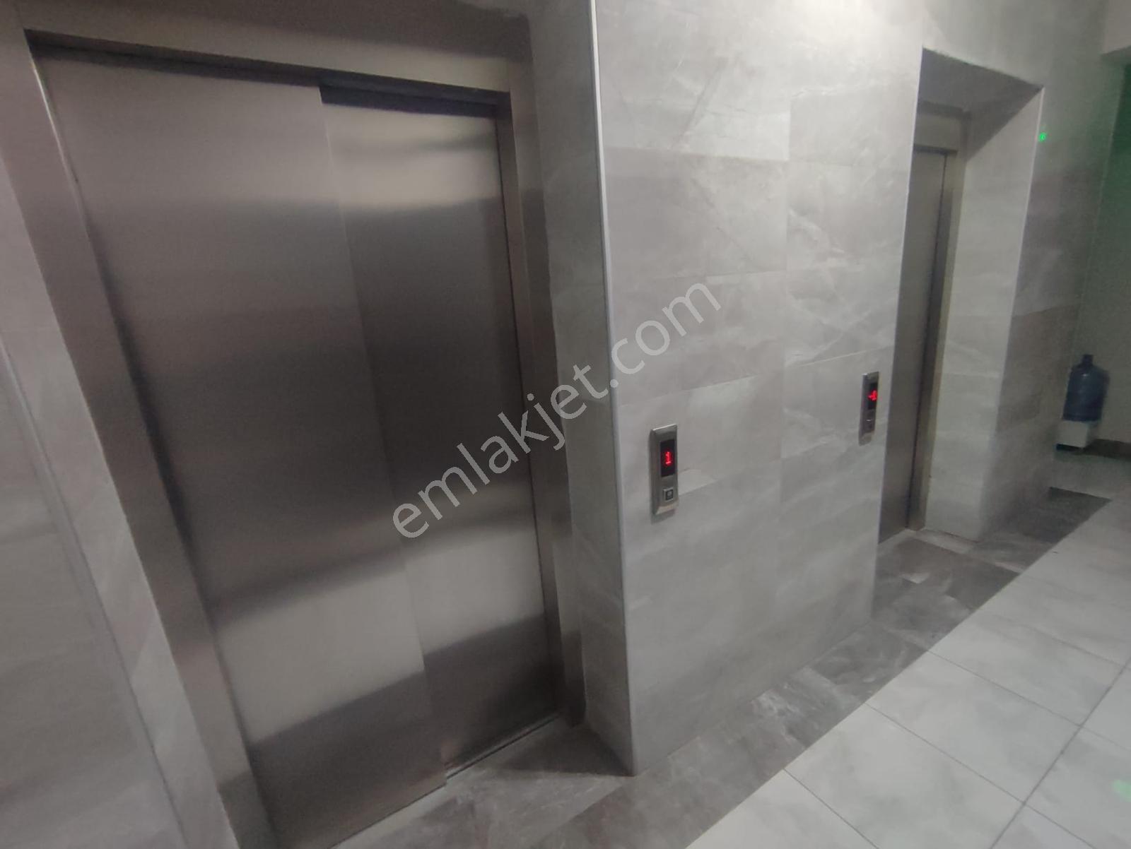 Ahmet Yesevi Zirvekent Sitesi Kapalı Mutfak,balkonlu Satılık 2+1 - Görsel 25