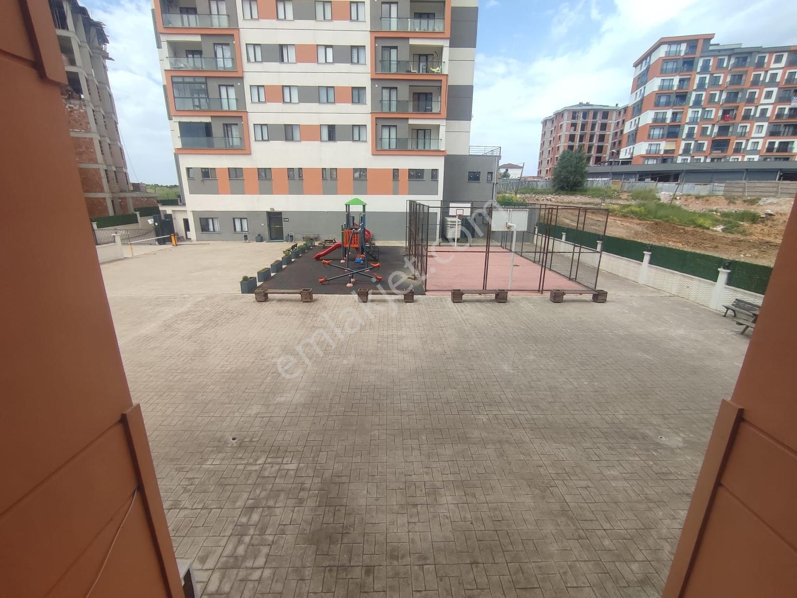 Ahmet Yesevi Zirvekent Sitesi Kapalı Mutfak,balkonlu Satılık 2+1 - Görsel 17