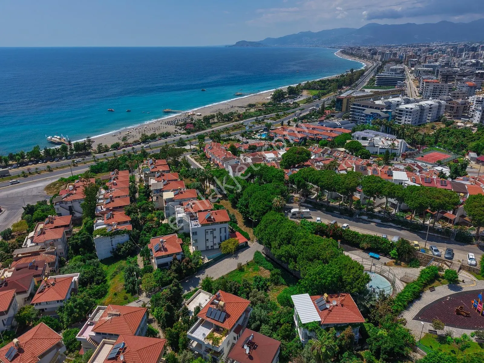 Kargıcak Öğretmenler Sitesi İçerisinde Satılık 280m2 İmarlı Arsa - Görsel 2