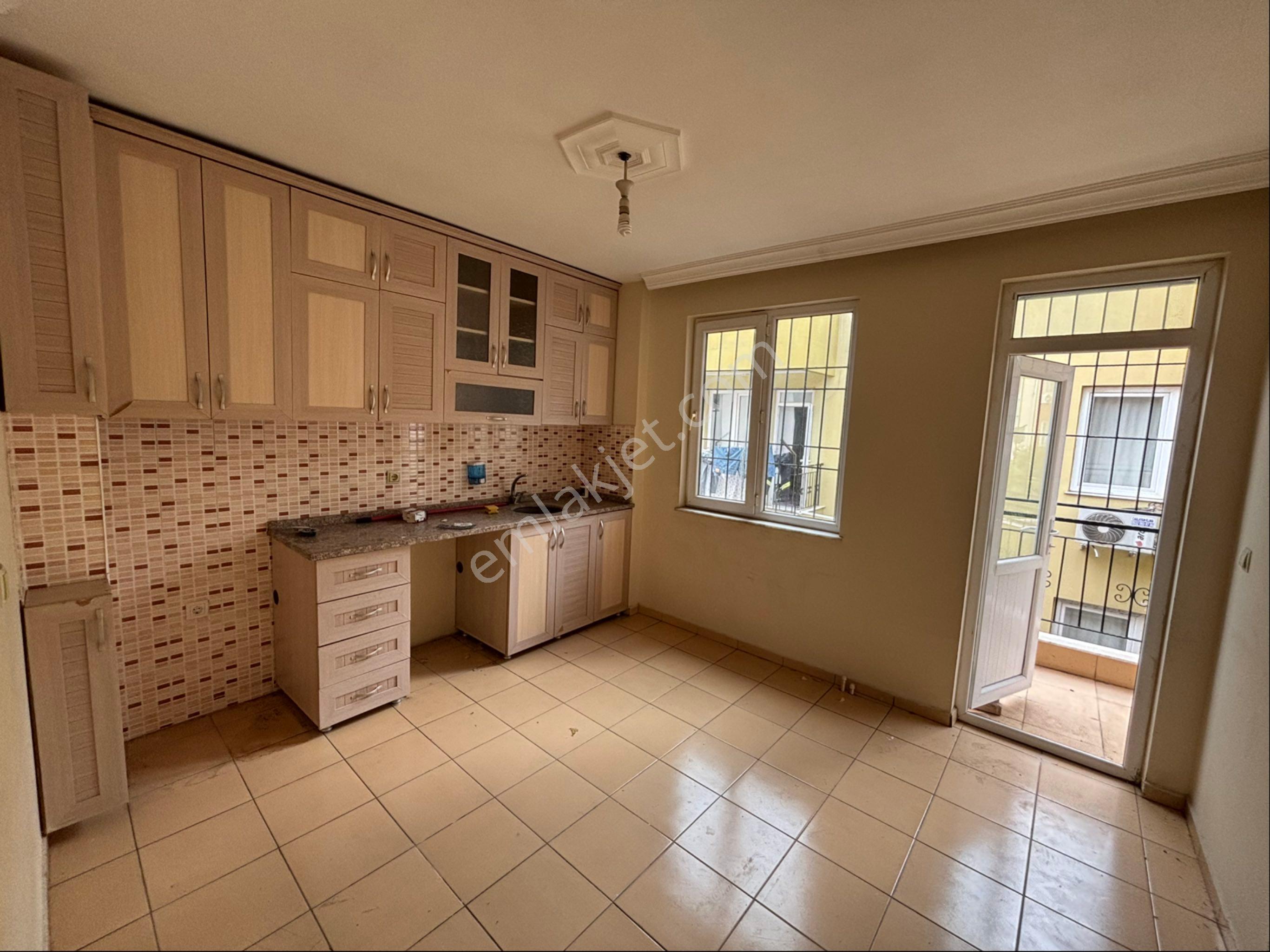 Hüsnü Karakaş Mahallesinde Kiralık 3+1 Daire Net120m2 - Görsel 2