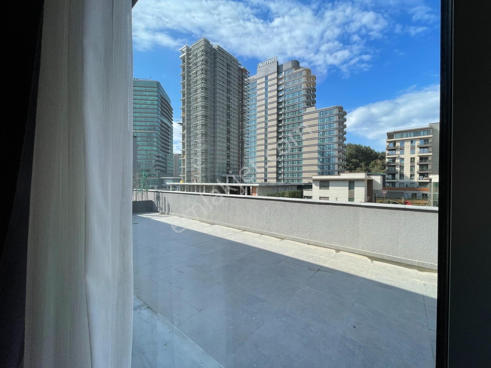 Vadistanbul Avm Yanında Aksmar Suit 3+1 Full Eşyalı Teraslı Lüks - Görsel 28