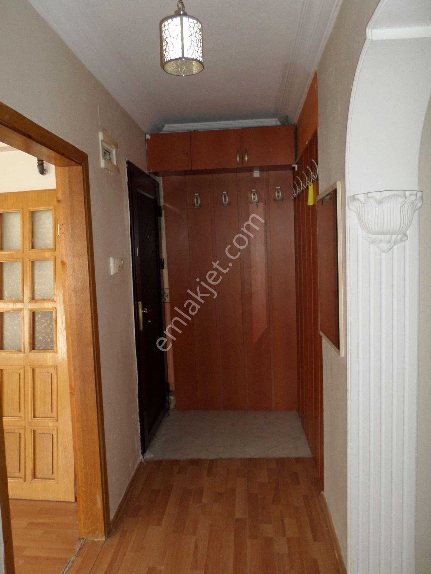 Mudanya Eğitim Mah.de Satılık Daire 5.kat Merkezde 2+1 Düzayak Geniş Ferah Daire - Görsel 9