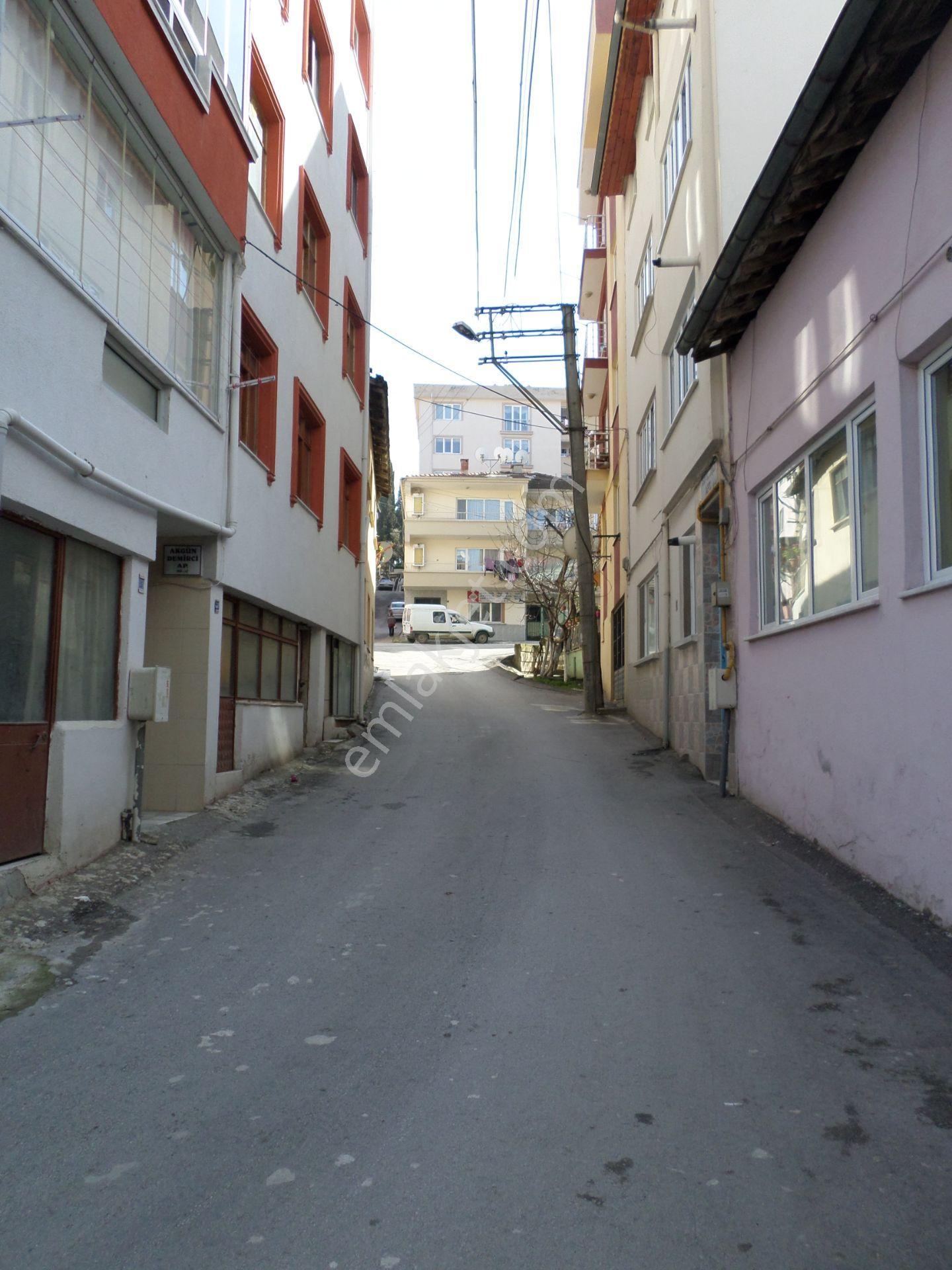 Mudanya Eğitim Mah.de Satılık Daire 5.kat Merkezde 2+1 Düzayak Geniş Ferah Daire - Görsel 16