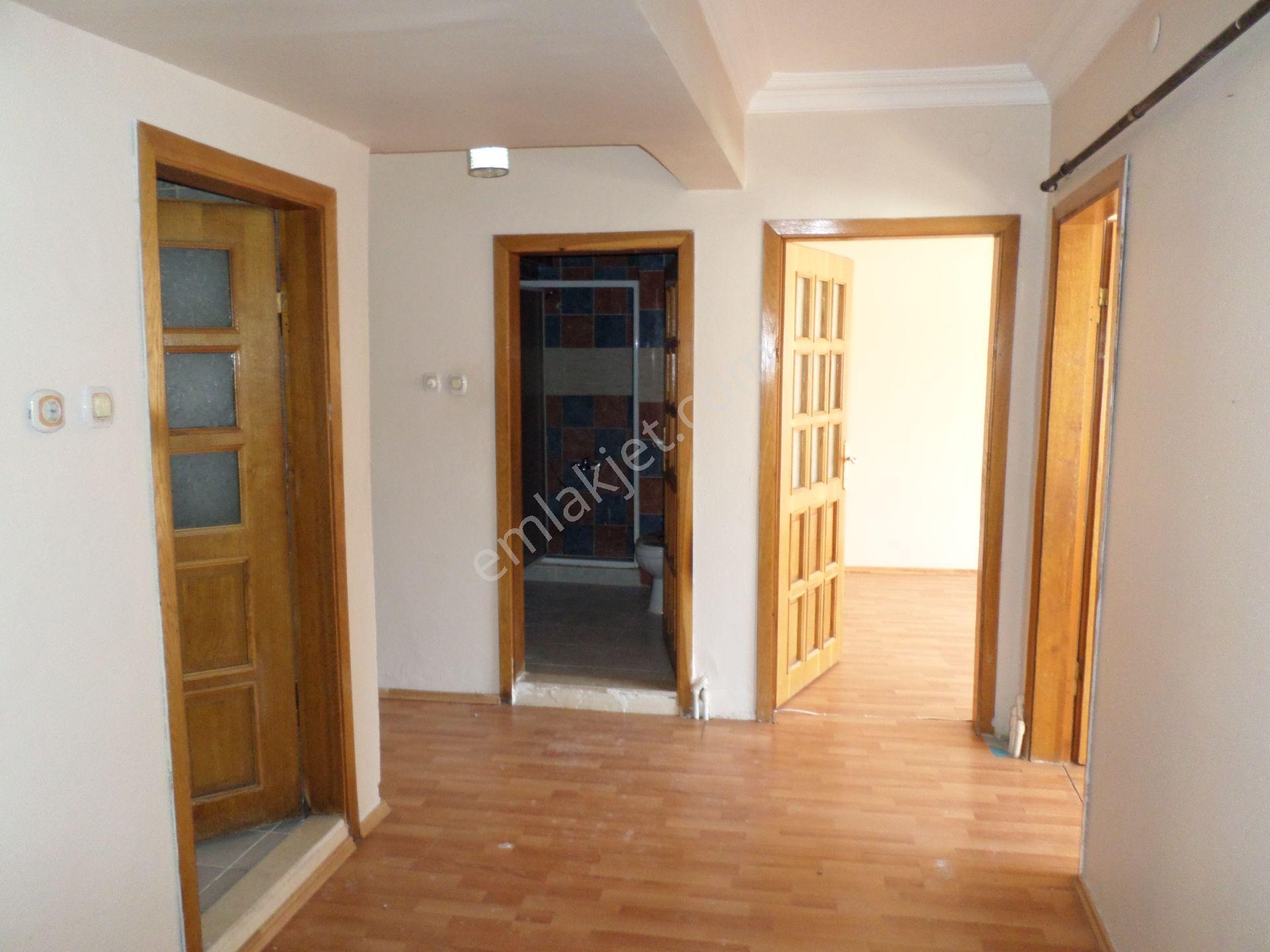Mudanya Eğitim Mah.de Satılık Daire 5.kat Merkezde 2+1 Düzayak Geniş Ferah Daire - Görsel 4
