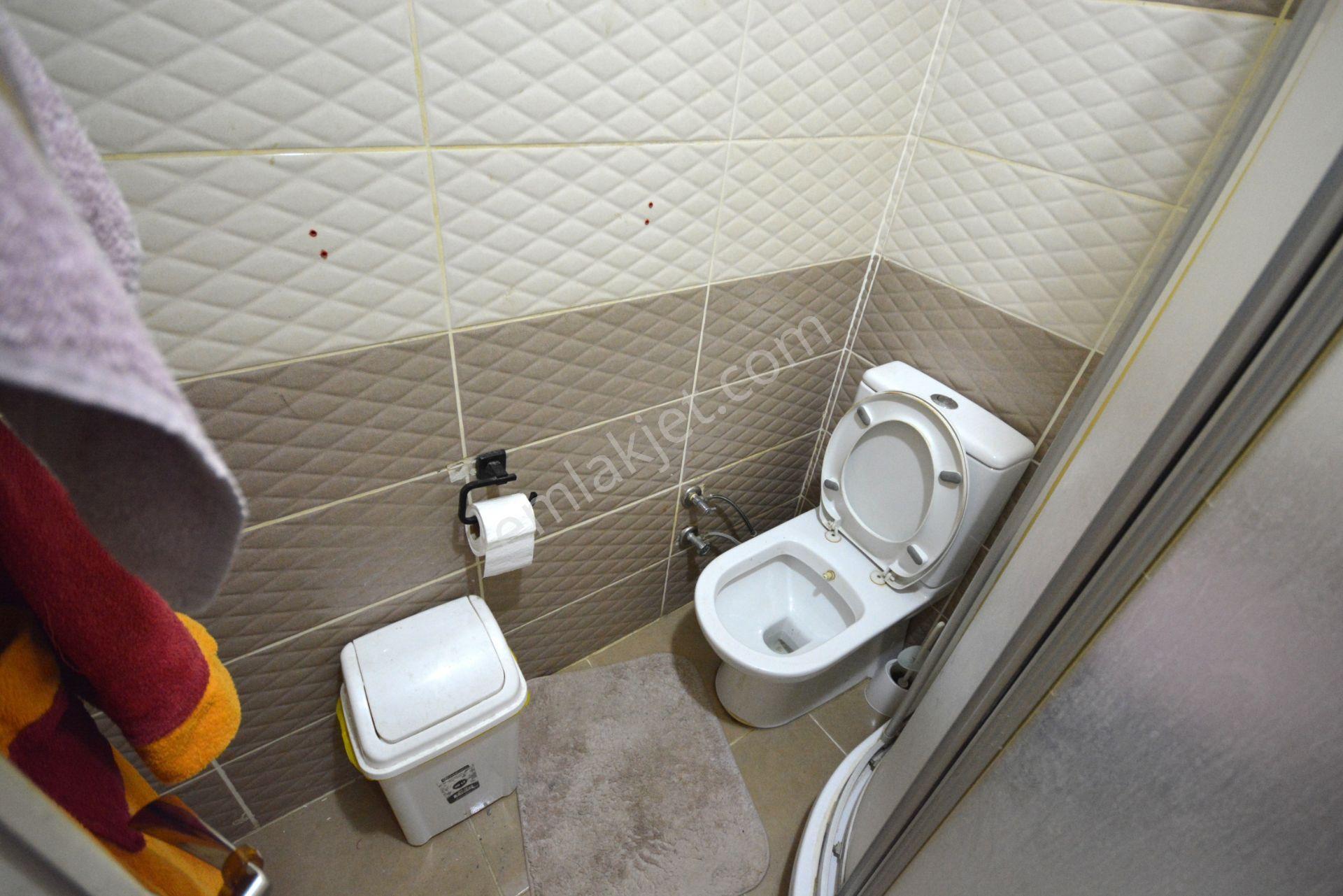 Acil Satılık Arakat 2+1 Konumu Güzel 80 M2 Güney Cephe Diş Hastanesine Yakın - Görsel 13
