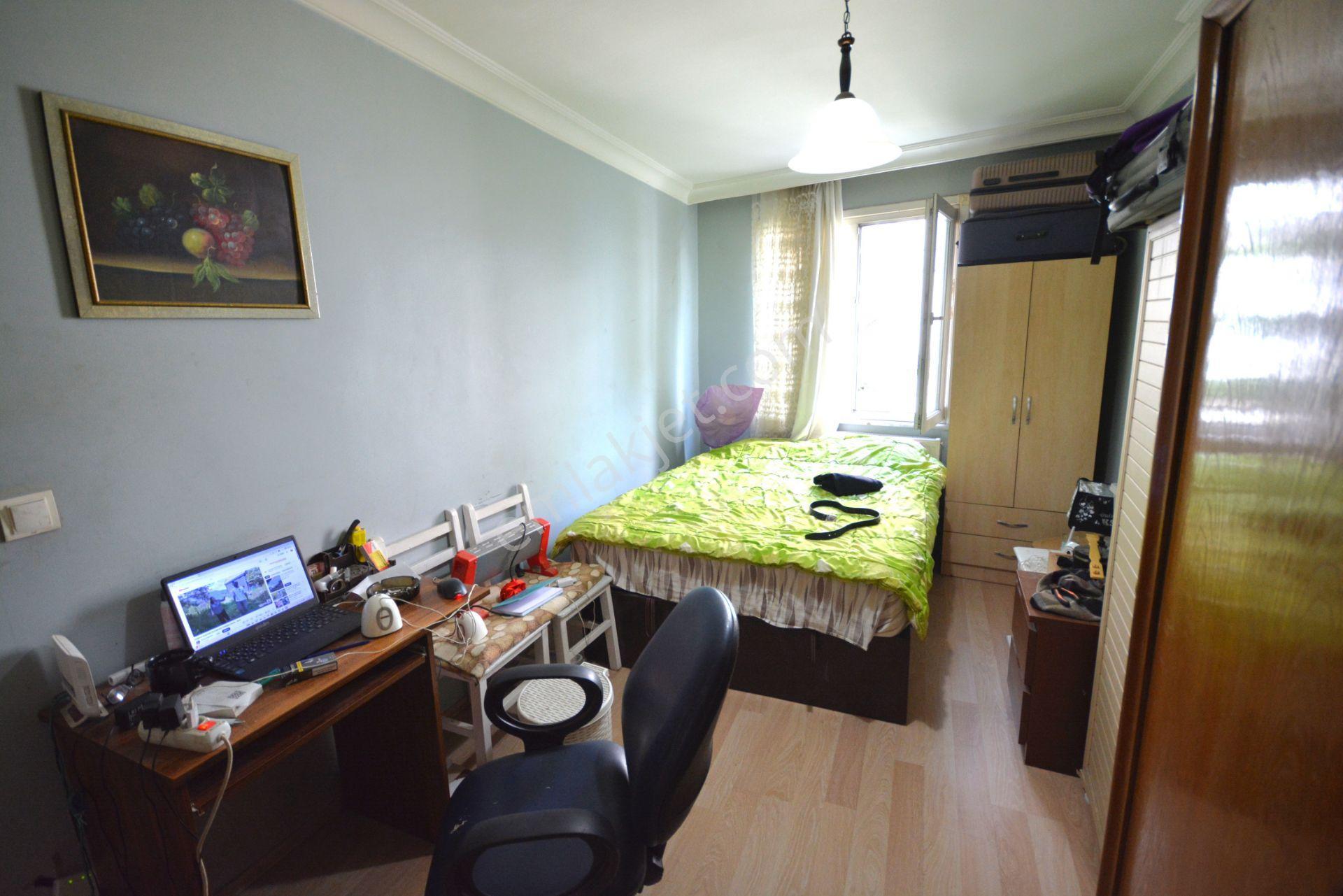 Acil Satılık Arakat 2+1 Konumu Güzel 80 M2 Güney Cephe Diş Hastanesine Yakın - Görsel 11