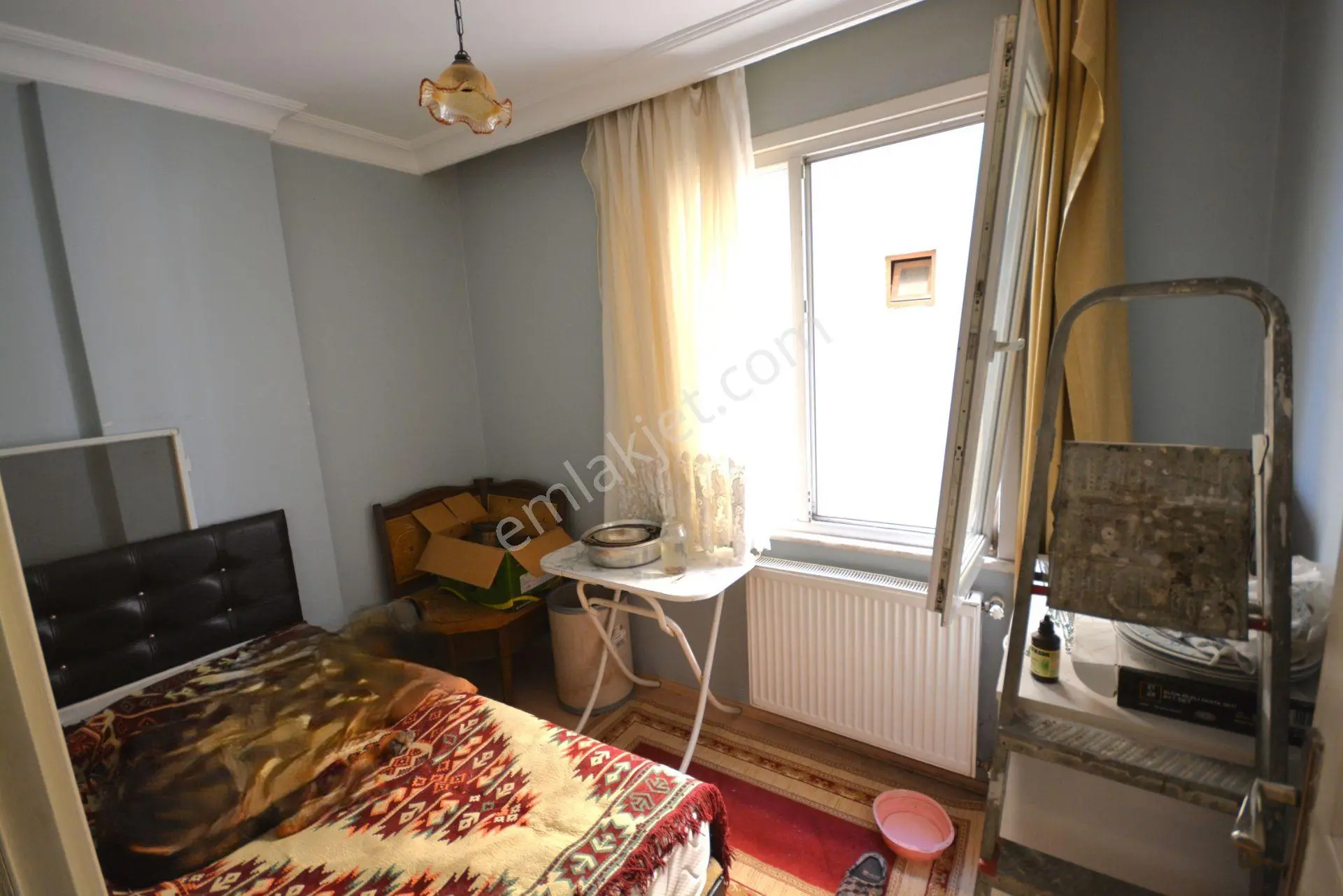 Acil Satılık Arakat 2+1 Konumu Güzel 80 M2 Güney Cephe Diş Hastanesine Yakın - Görsel 4