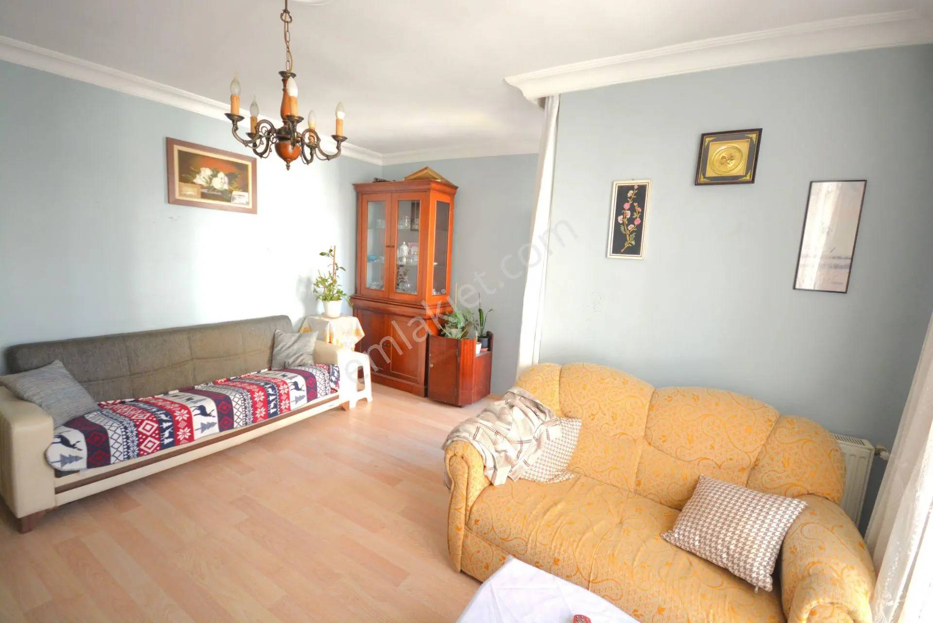 Acil Satılık Arakat 2+1 Konumu Güzel 80 M2 Güney Cephe Diş Hastanesine Yakın - Görsel 2