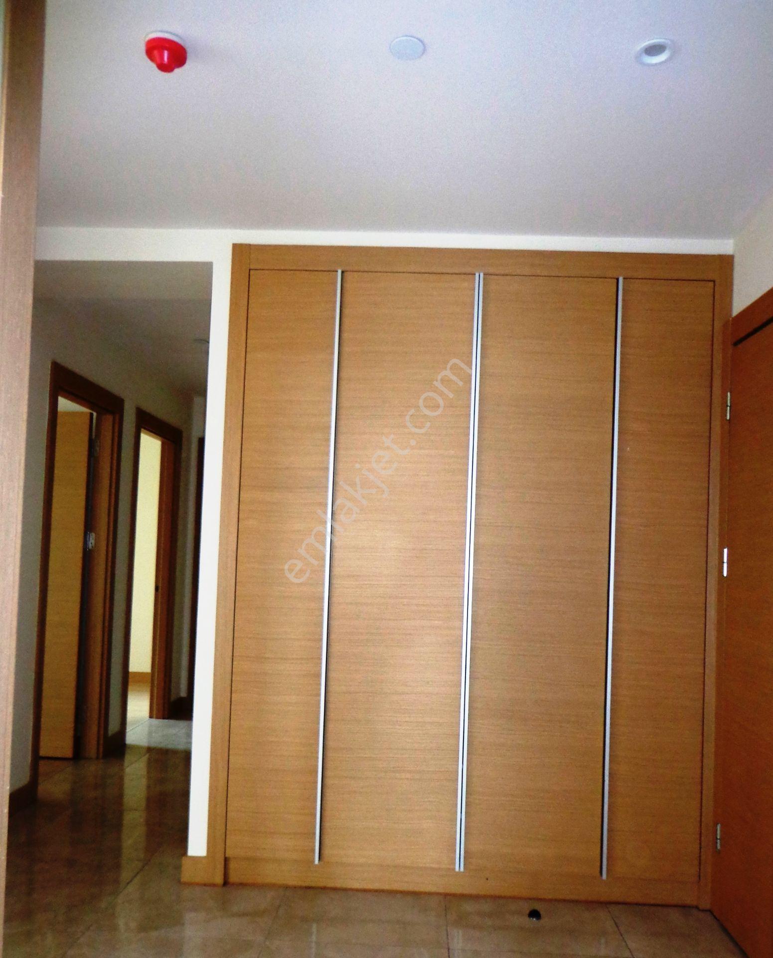 Sahil Mesa 223'de 2 Banyolu Balkonlu 2 Klimalı 163m2 Kiralık 3+1 - Görsel 15