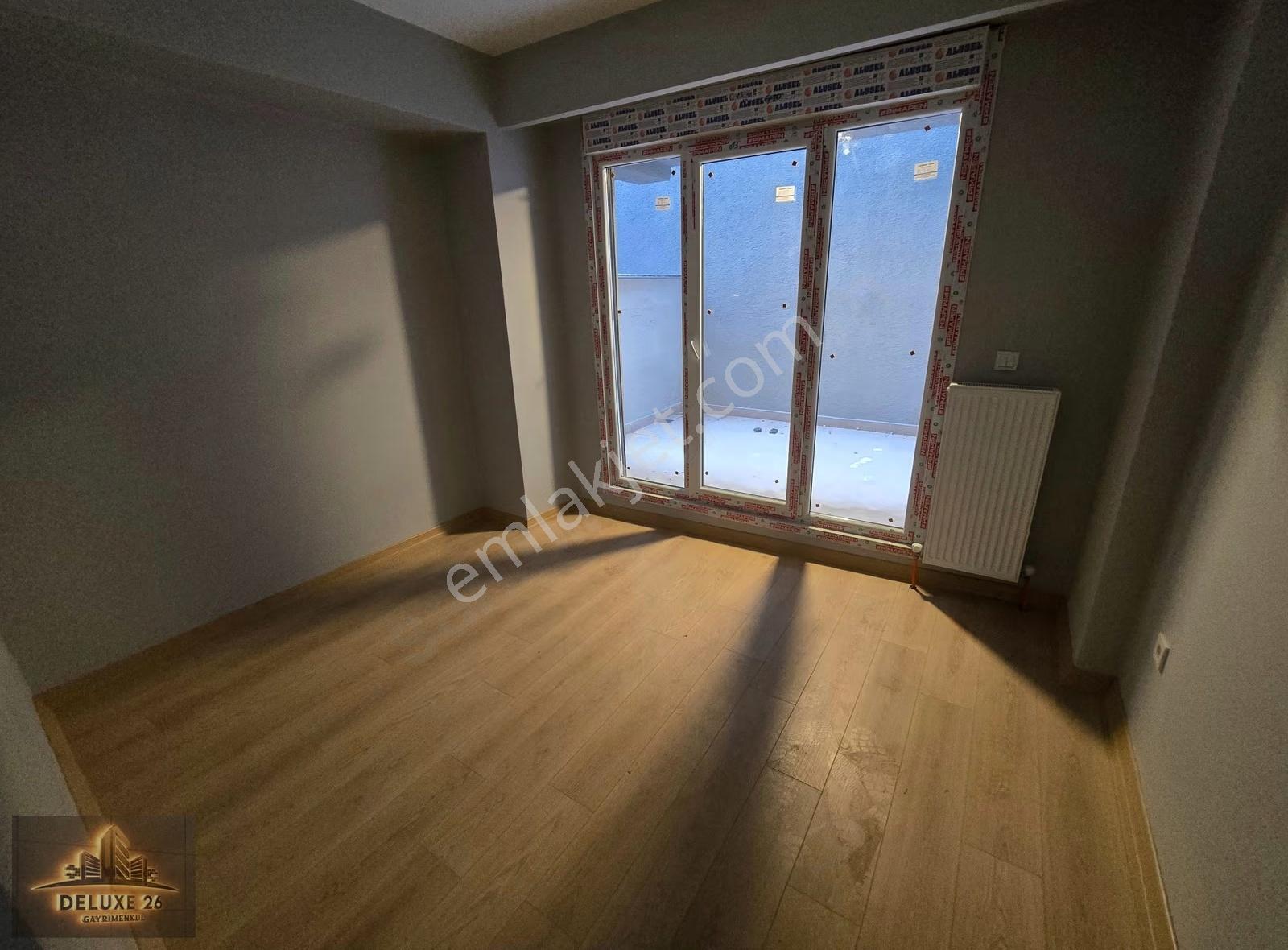 Deluxe 26 ' Dan Yeni Binada Asansörlü Balkonlu 1+1 60 M2 Daire - Görsel 12