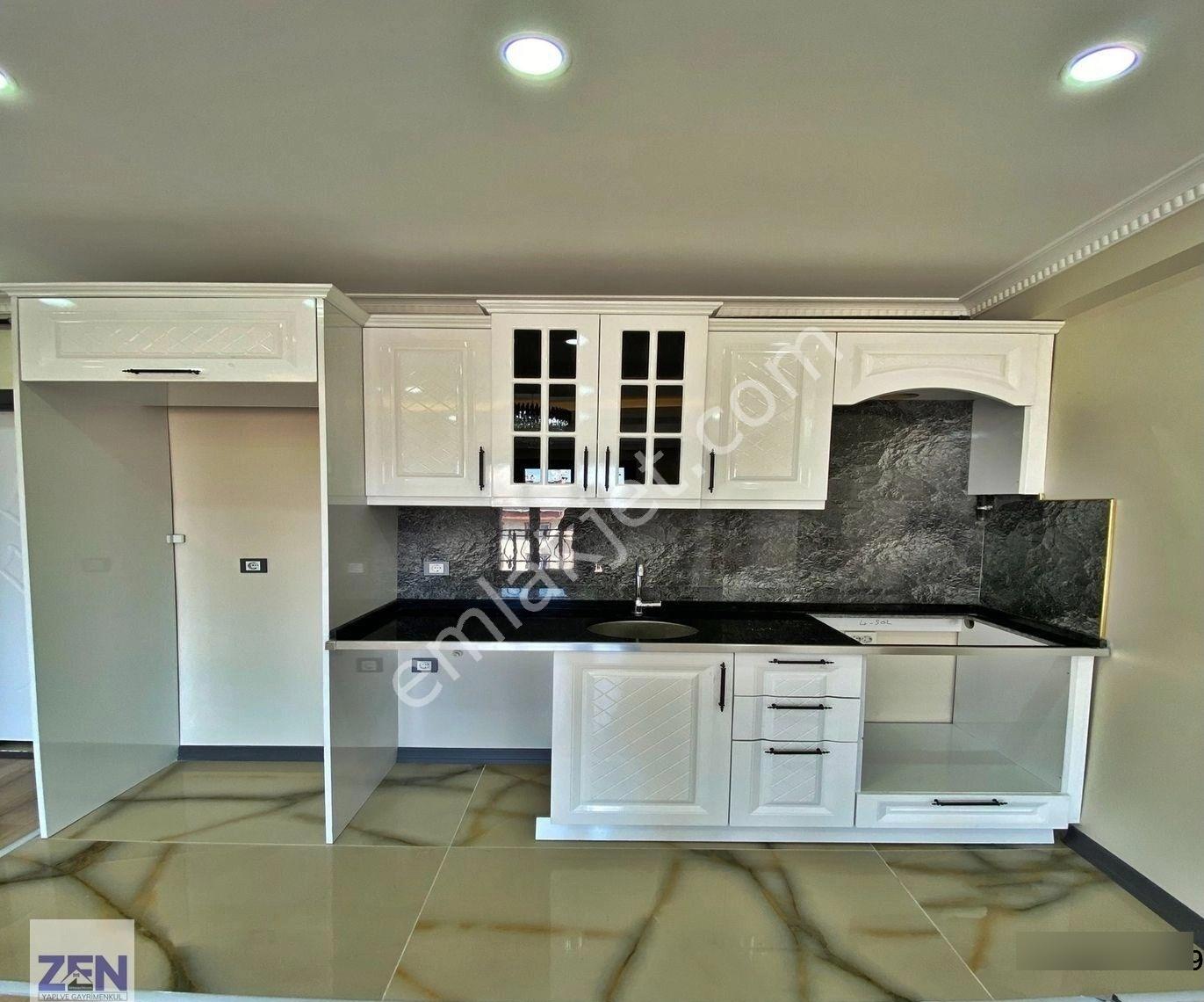 Site İçi Metrobüse Yakın 1+1 85m2 Dekorlu Acil Satılık Daire - Görsel 19
