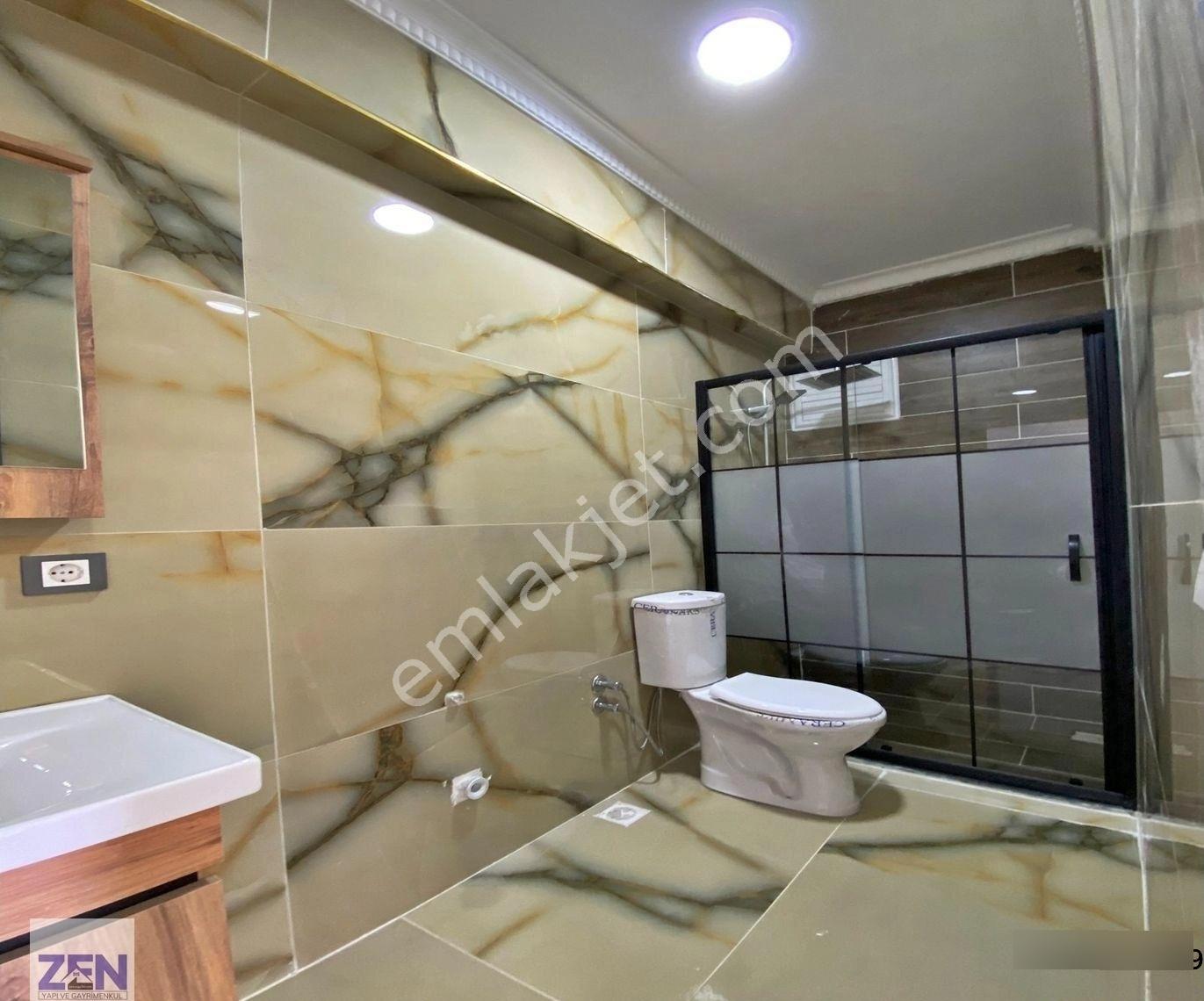 Site İçi Metrobüse Yakın 1+1 85m2 Dekorlu Acil Satılık Daire - Görsel 13