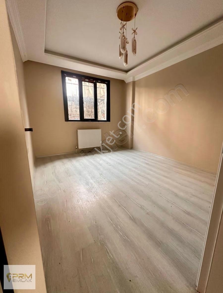 Arnavutköy İslambey De Satılık 2+1 Daire