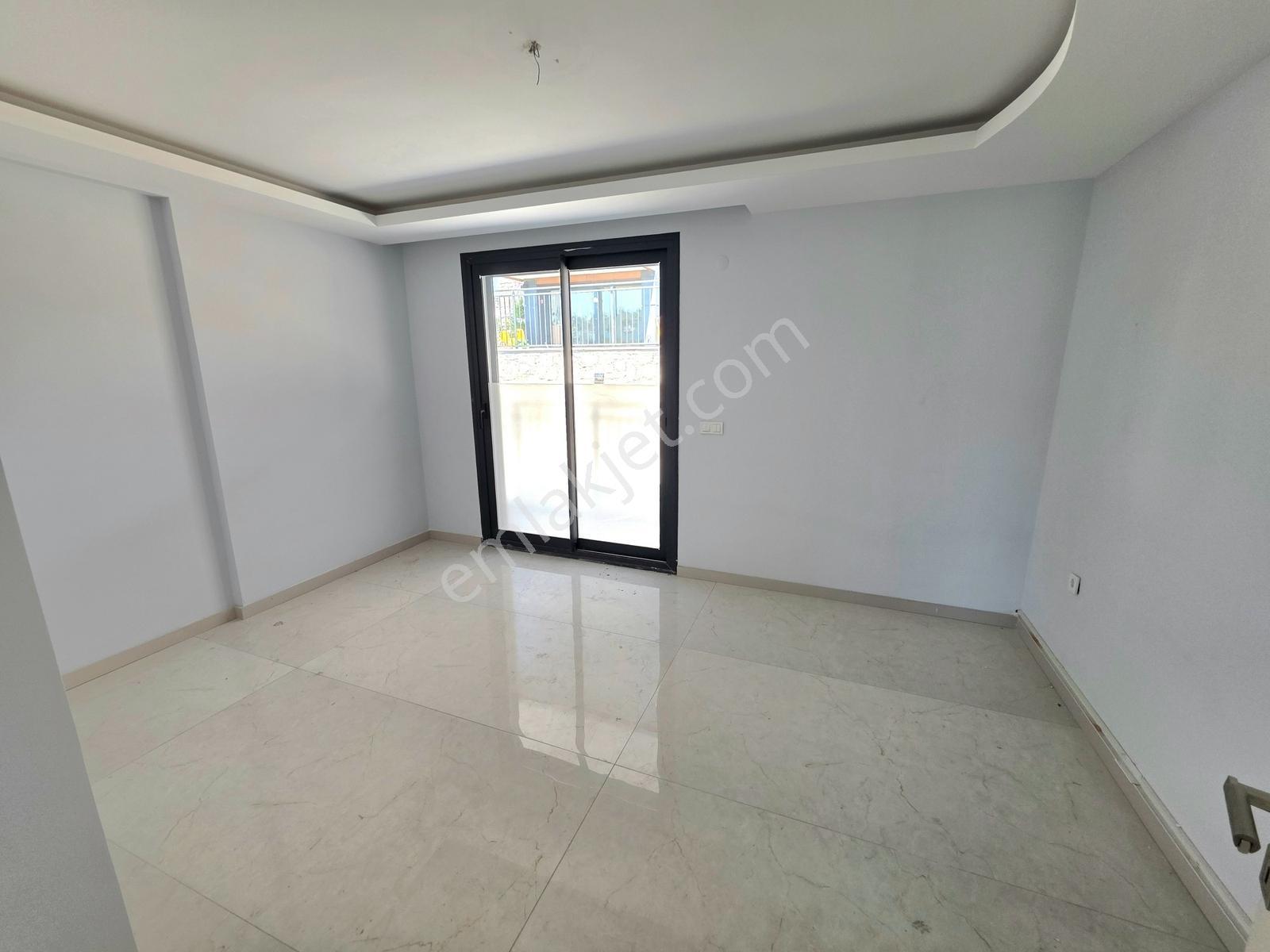 Kadınlar Denizinde Cadde Üstü Kiralık 3+1 İşyeri - Görsel 16