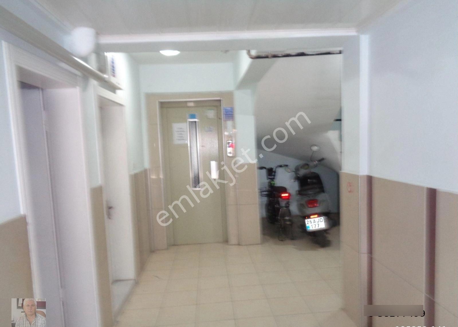 Emek Mahallesi Ölçe Sitelerinde Arakat Daire - Görsel 8