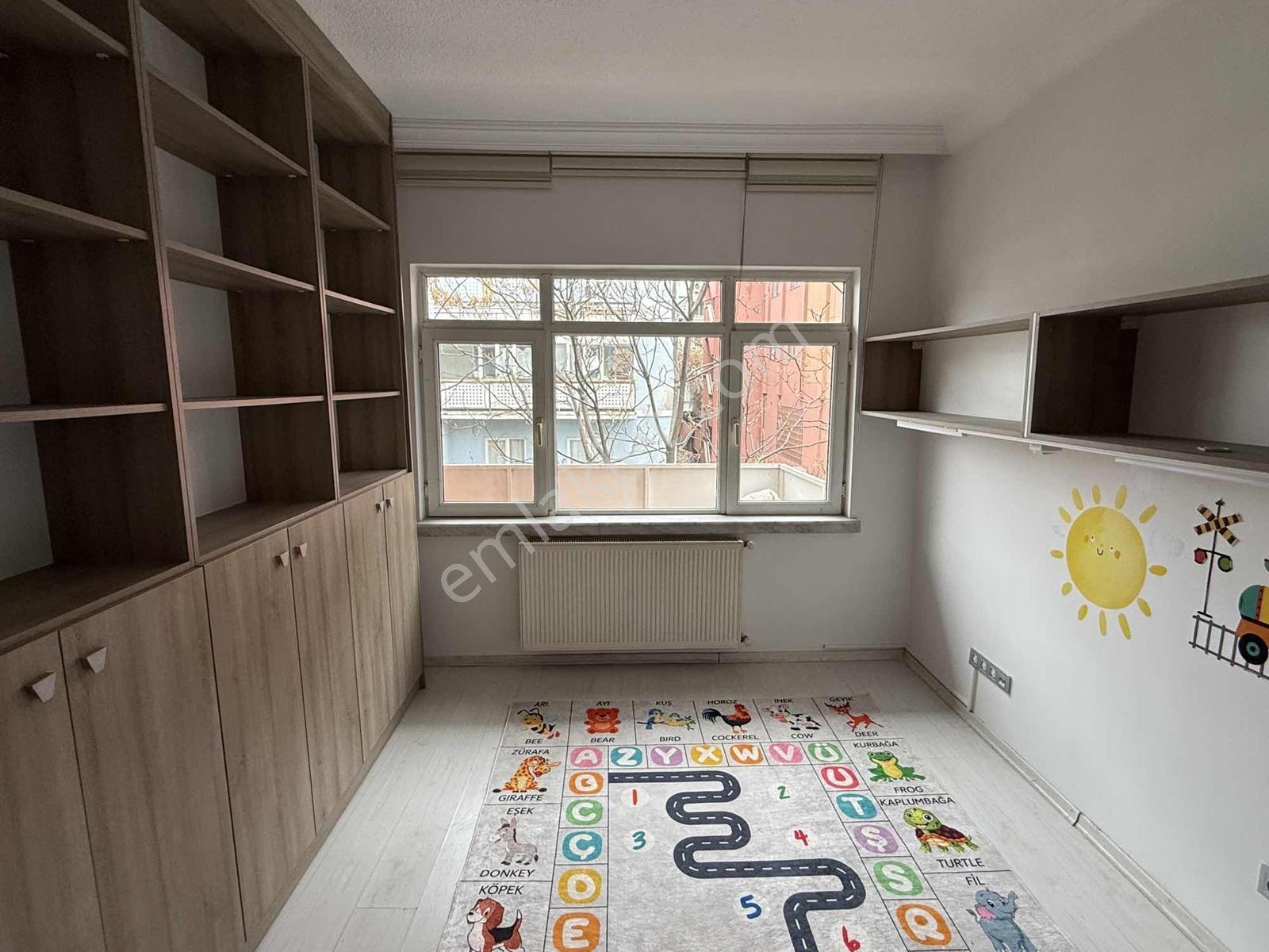 Tunus Caddesinin Hareketli Yerinde Geniş Ve Temiz Kiralık Ofis - Görsel 3