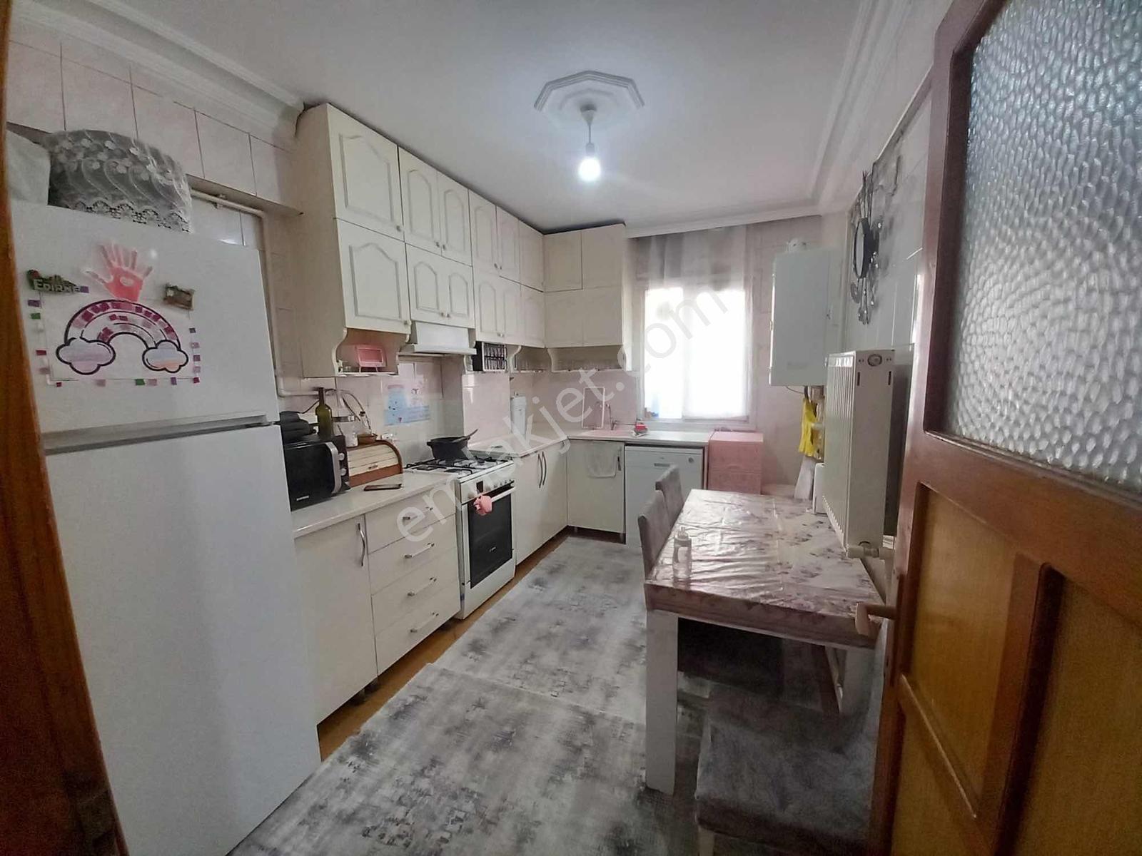 Güngören Merkez Mah. Asansörlü 3+1 130m2 Satılık Daire - Görsel 15