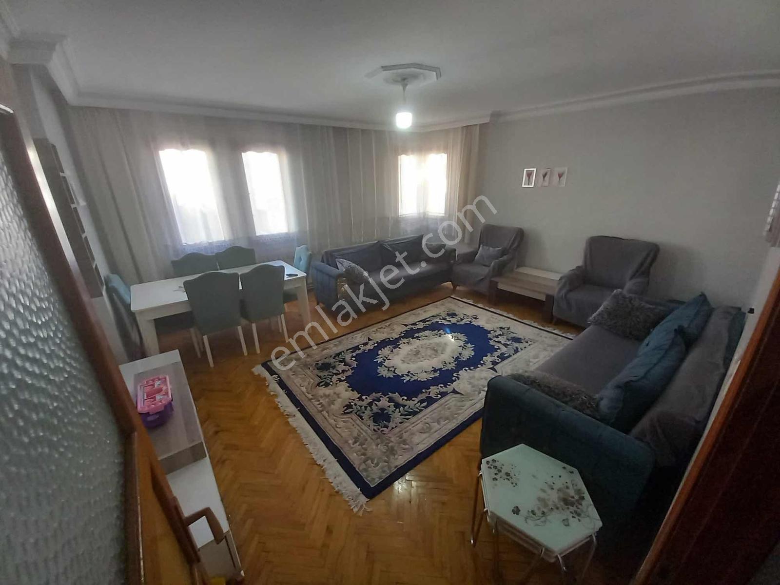 Güngören Merkez Mah. Asansörlü 3+1 130m2 Satılık Daire - Görsel 13