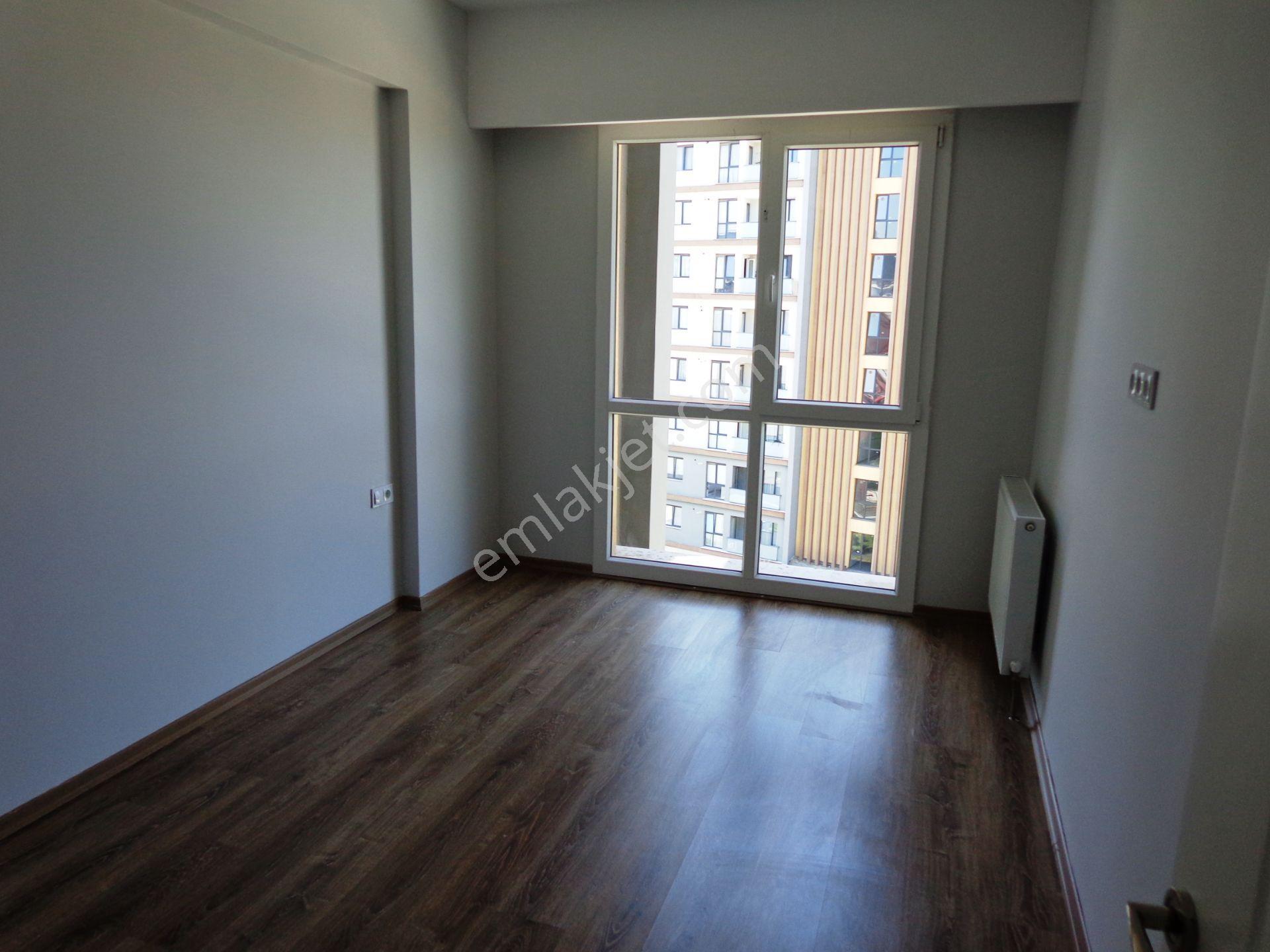 City Hill Sancaktepe Havuz Cephe 7.kat 90m2 Balkonlu Kiralık 2+1 - Görsel 12
