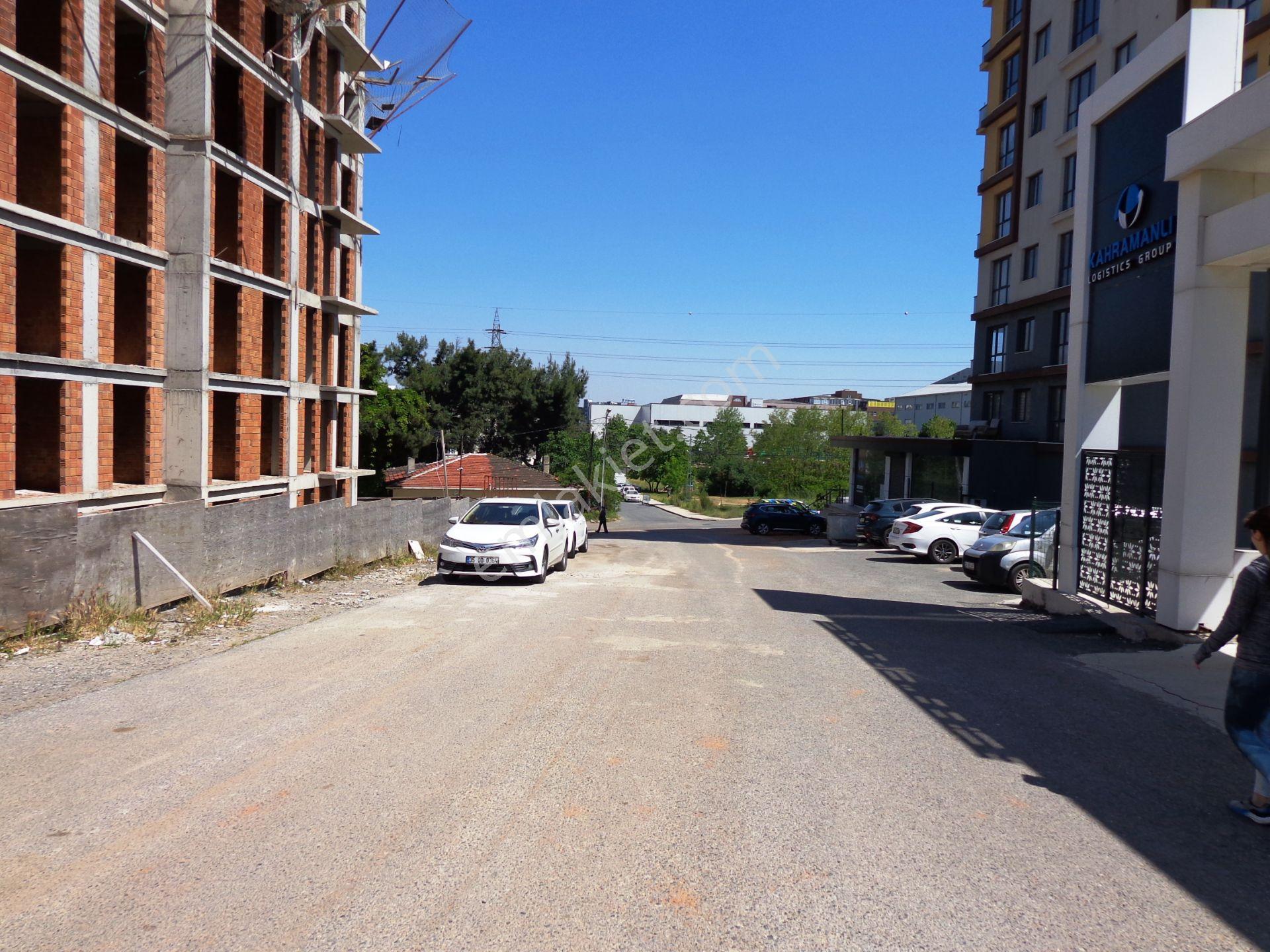 City Hill Sancaktepe 90m2 Balkonlu Ankastreli 7.kat Kiralık 2+1 - Görsel 32