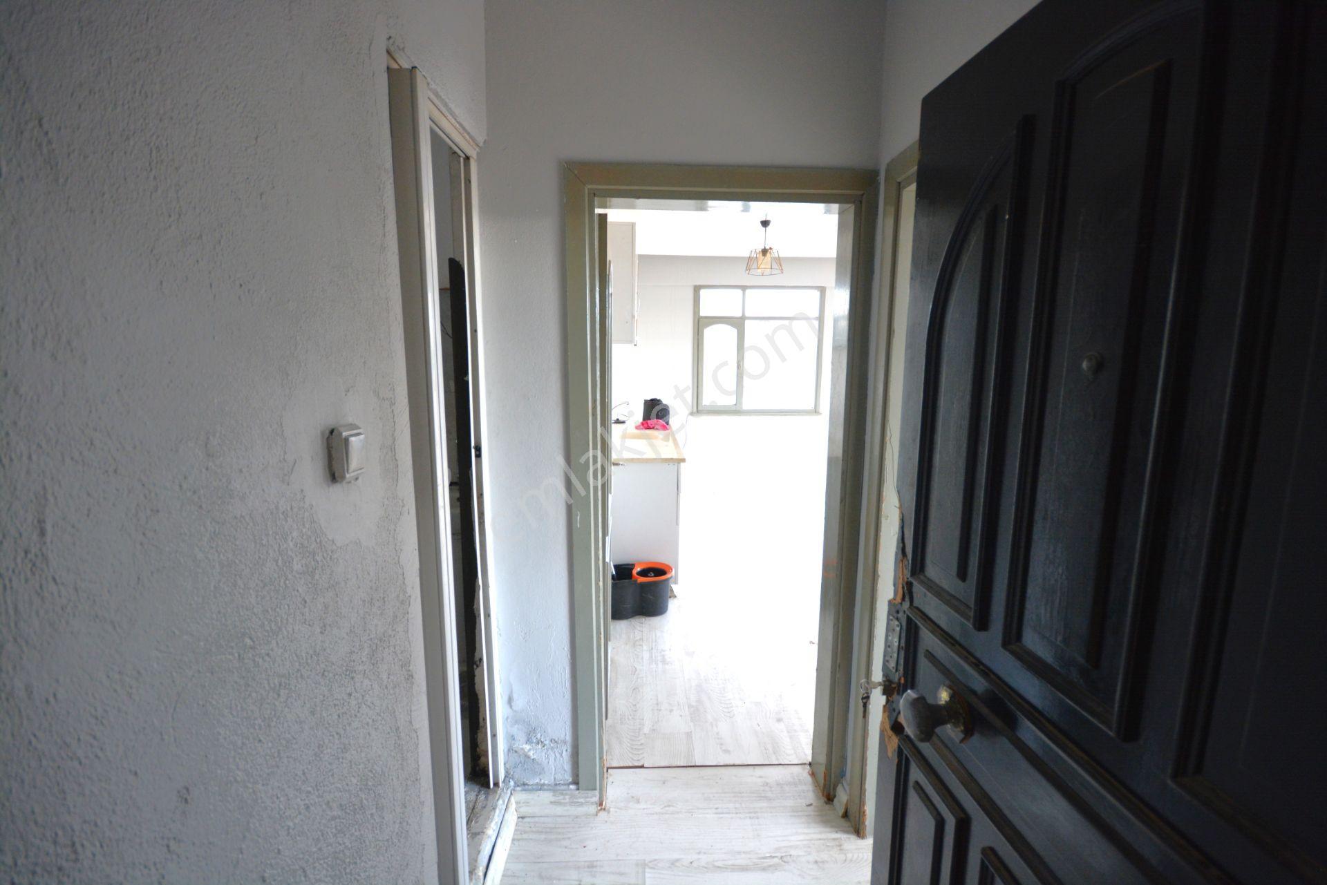 Kiralık 1+1 Bekara Uygun Merkezi Konumda Daire - Görsel 11