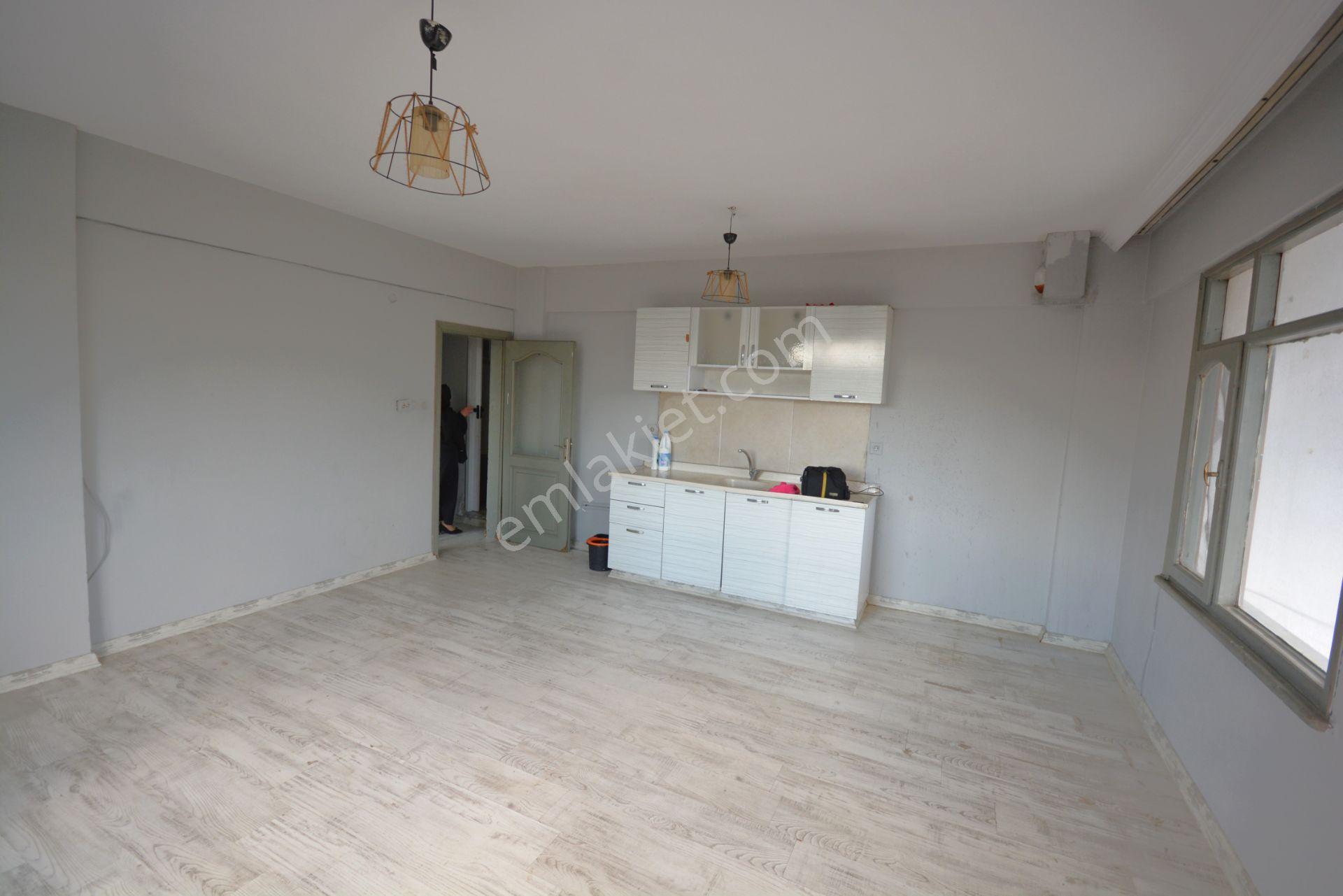 Kiralık 1+1 Bekara Uygun Merkezi Konumda Daire - Görsel 13