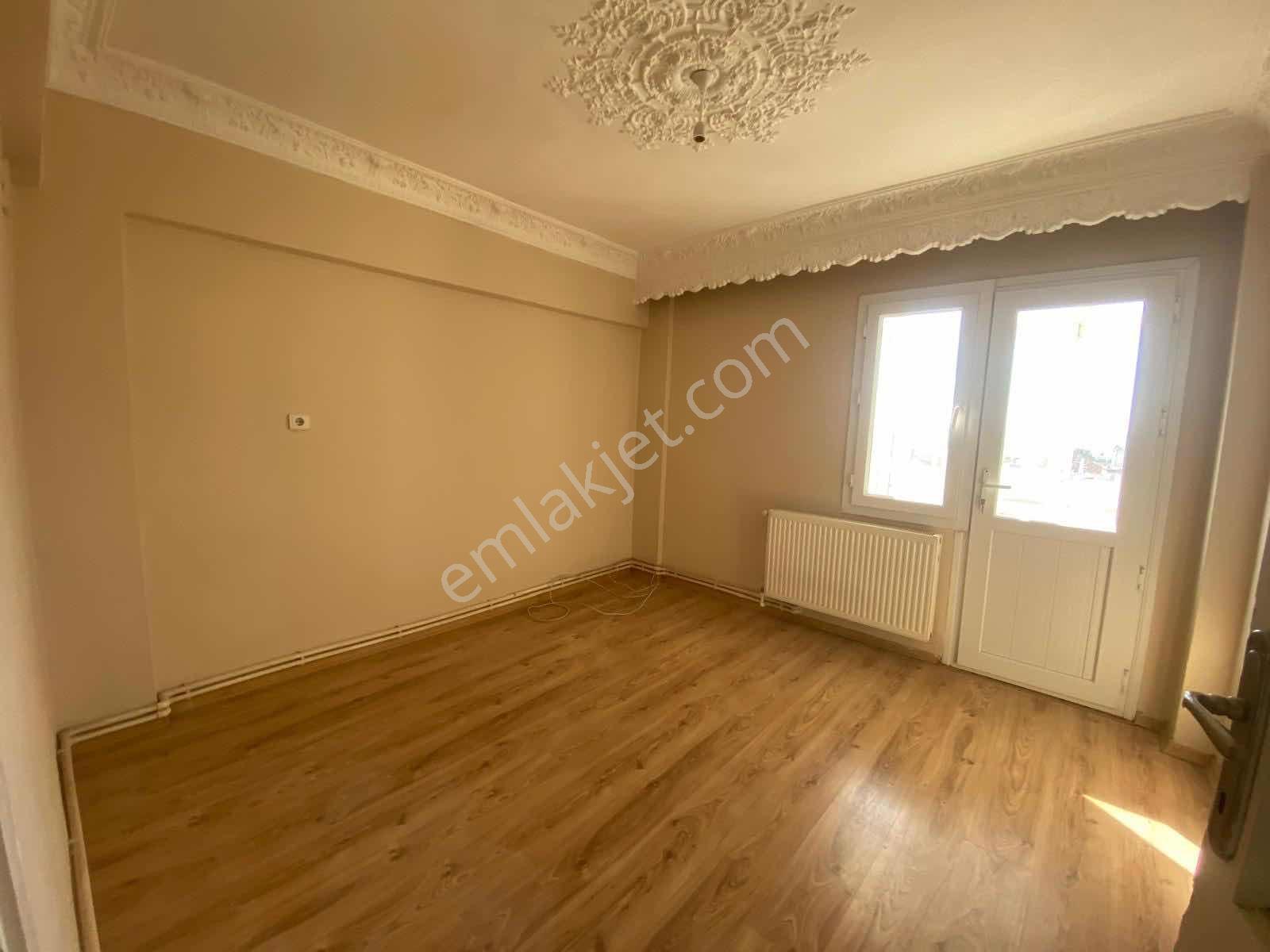 Turpa Balçovadan Deniz Manzaralı Metro Yakını 3+1 Kiralık Daire - Görsel 14