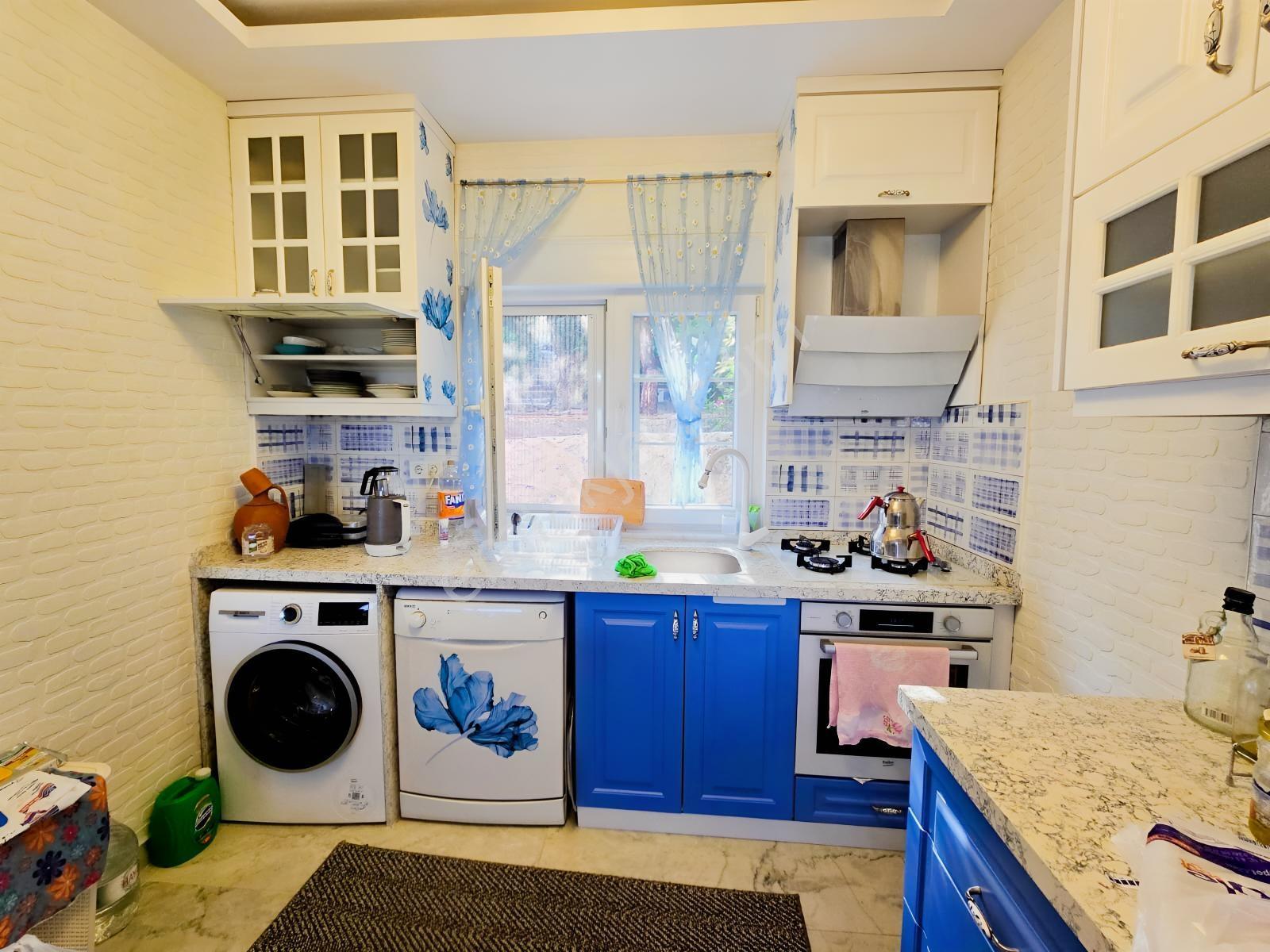 Geyikbayırı Doğakent Sitesi'nde Eşsiz Deniz Manzaralı Villa - Görsel 16
