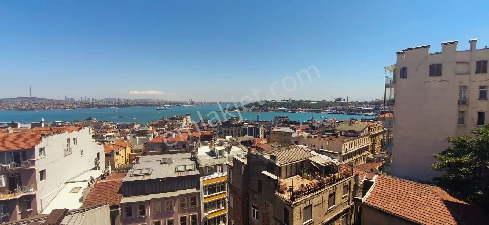 [myd] Galata'da Asansörlü Boğaz Manzara Geniş 1+1